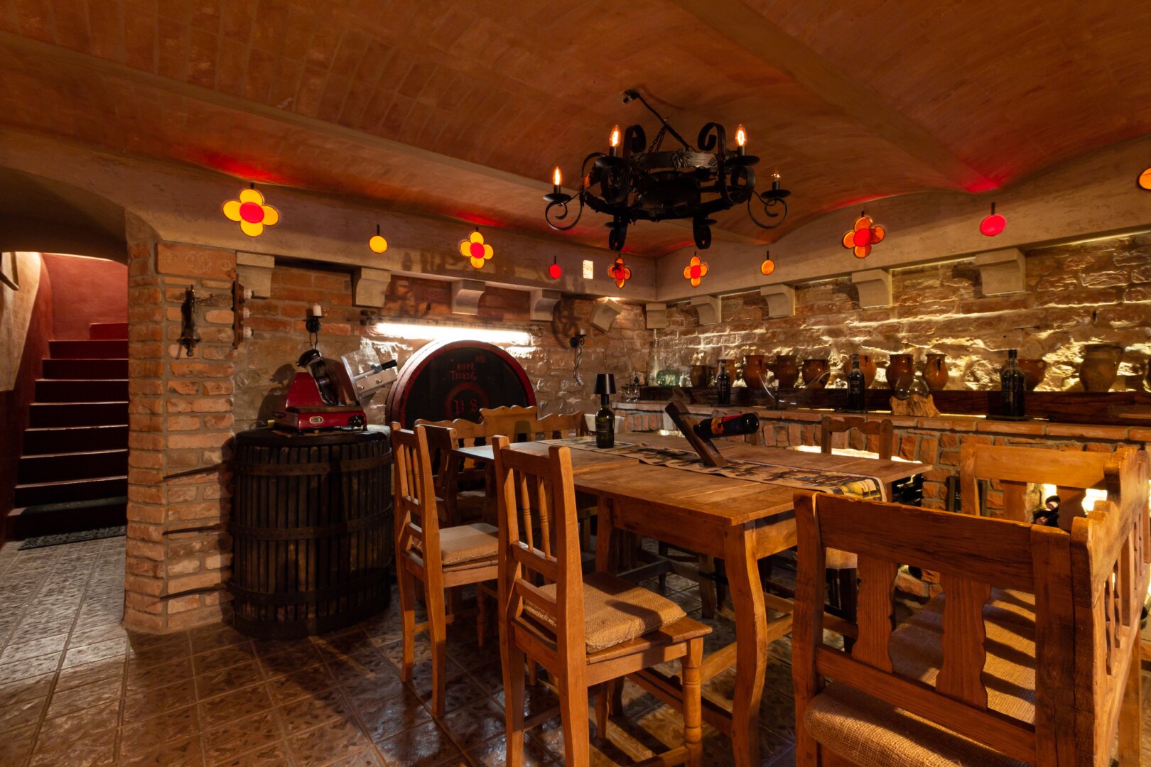 +++ Einmalige Jugendstilvilla mit Traumgarten, Pool & Weinkeller in Bestlage von SOPRON +++