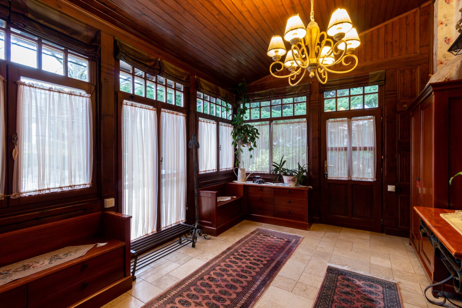 +++ Einmalige Jugendstilvilla mit Traumgarten, Pool & Weinkeller in Bestlage von SOPRON +++