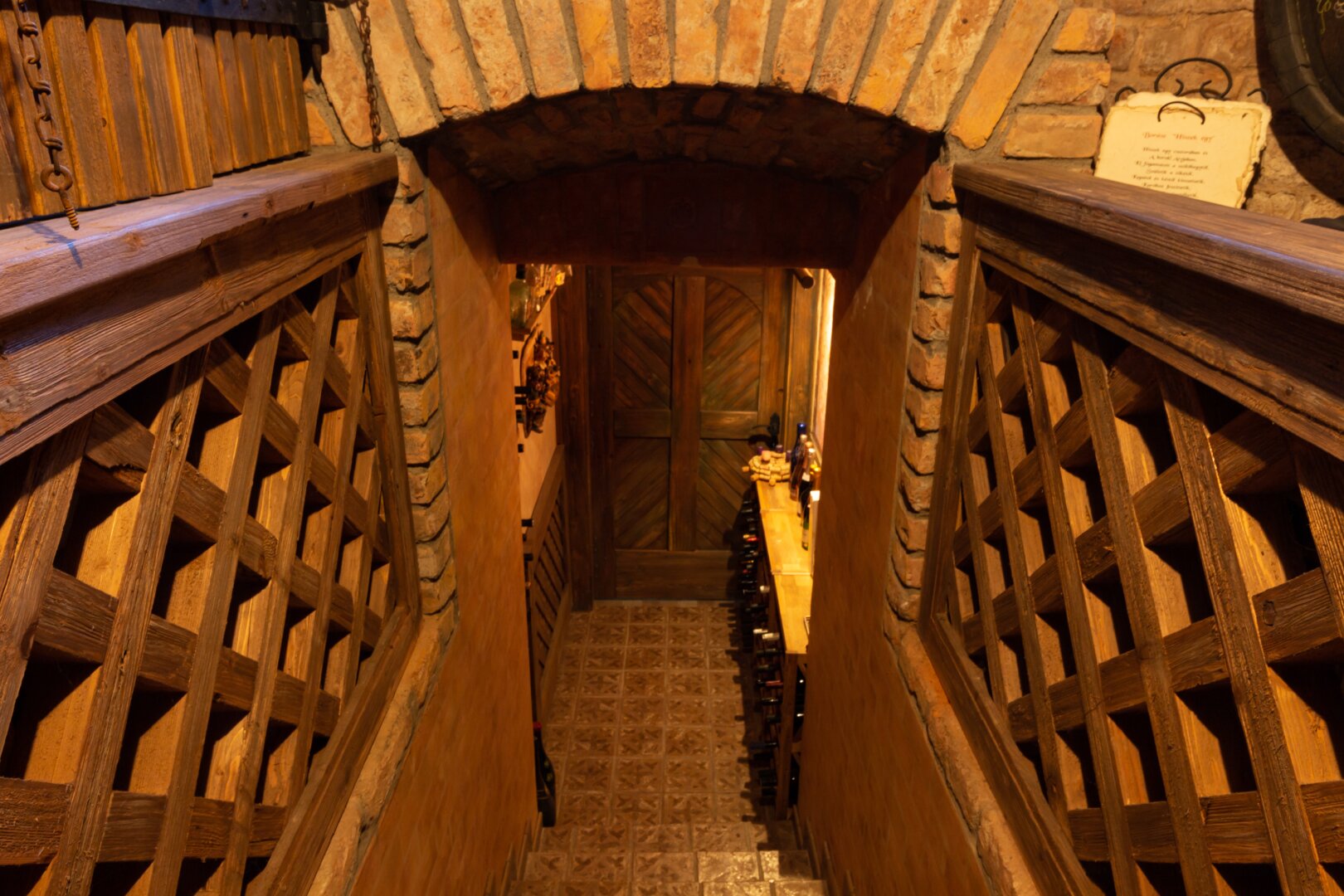 +++ Einmalige Jugendstilvilla mit Traumgarten, Pool & Weinkeller in Bestlage von SOPRON +++