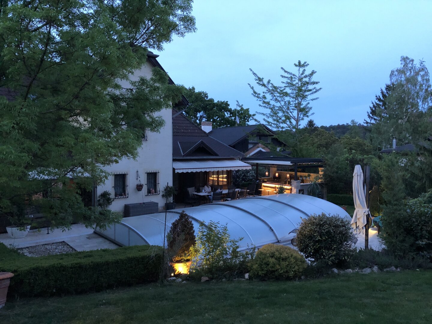 +++ Einmalige Jugendstilvilla mit Traumgarten, Pool & Weinkeller in Bestlage von SOPRON +++