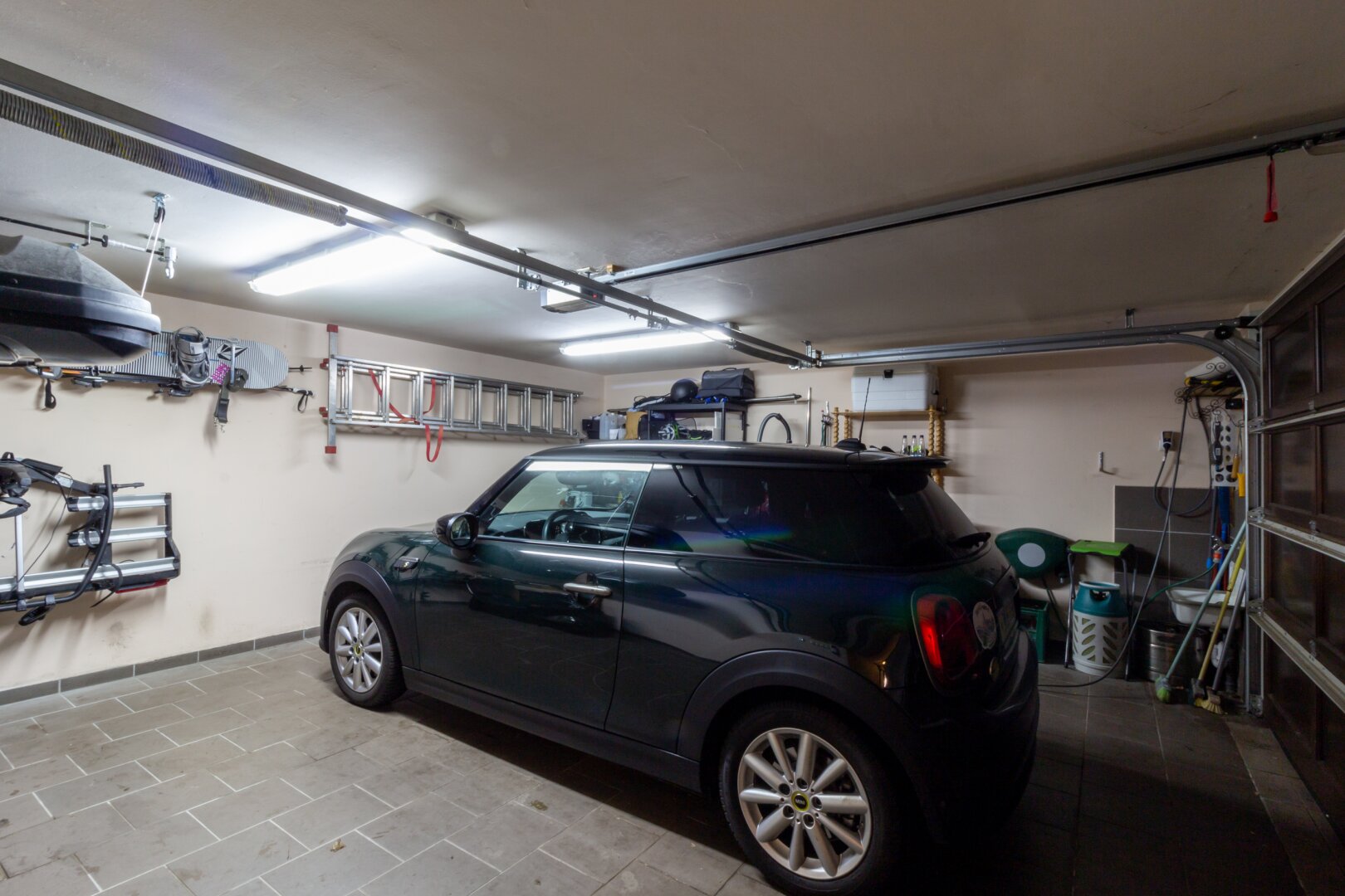 +++ Einmalige Jugendstilvilla mit Traumgarten, Pool & Weinkeller in Bestlage von SOPRON +++