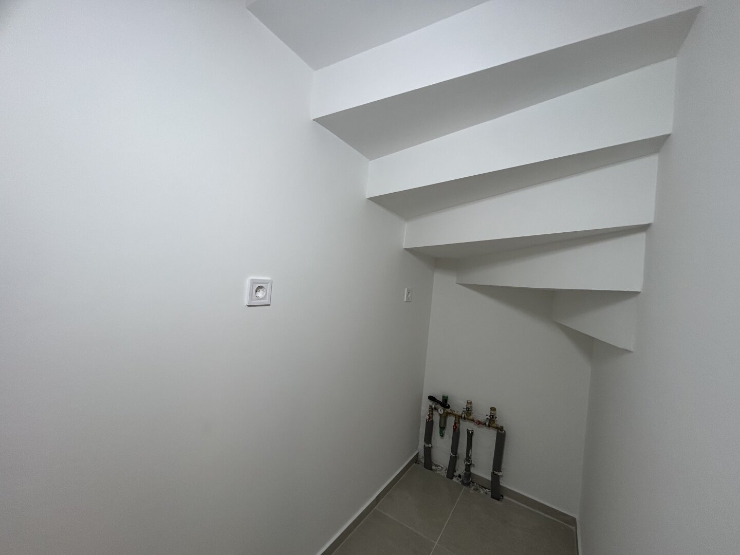 +++ Erstbezug Doppelhaushälfte Nähe der Therme in Hegykö+++