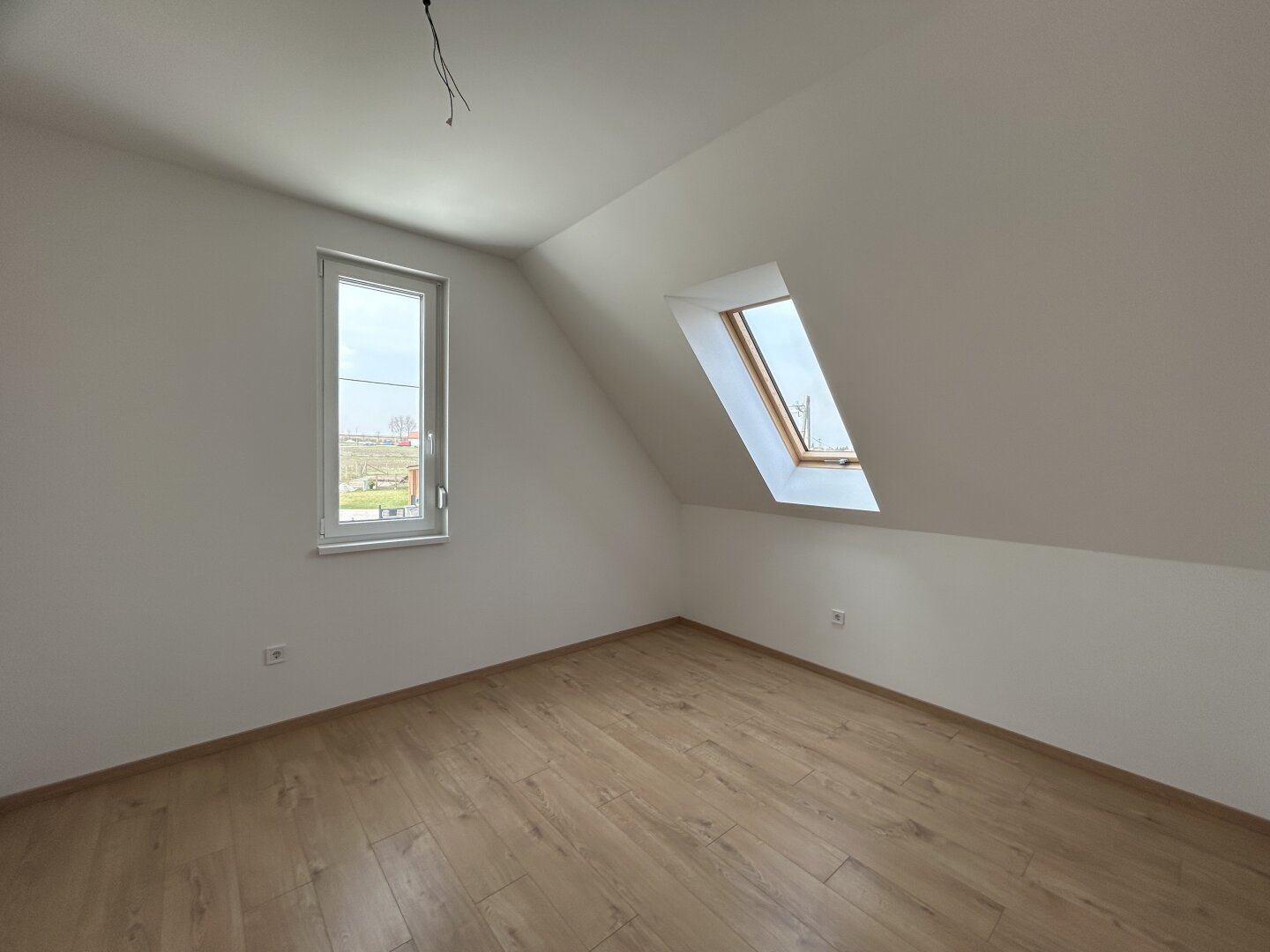 +++ Erstbezug Doppelhaushälfte Nähe der Therme in Hegykö+++