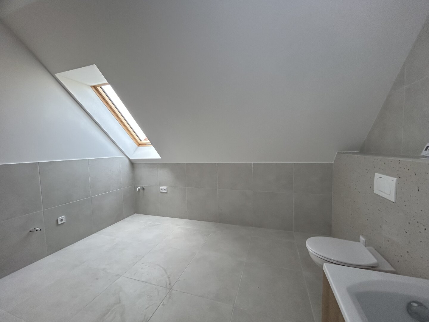 +++ Erstbezug Doppelhaushälfte Nähe der Therme in Hegykö+++