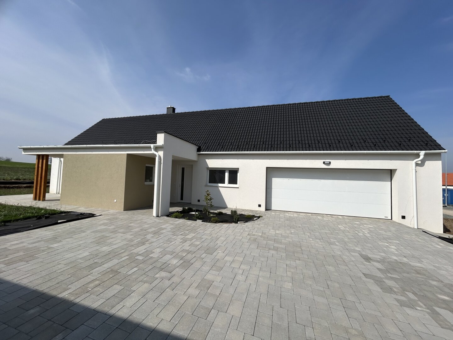 +++ Erstbezug ,,Bungalow,, auf sonnigem Grundstück, Nähe Fertöd in Fertöszeplak! +++