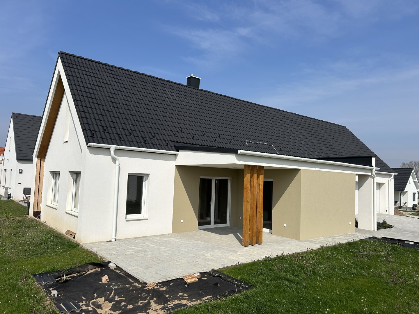 +++ Erstbezug ,,Bungalow,, auf sonnigem Grundstück, Nähe Fertöd in Fertöszeplak! +++