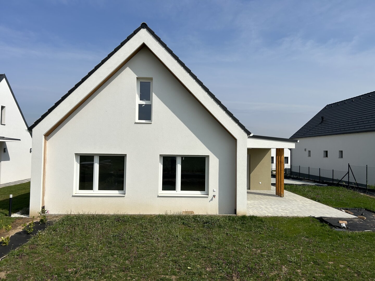 +++ Erstbezug ,,Bungalow,, auf sonnigem Grundstück, Nähe Fertöd in Fertöszeplak! +++