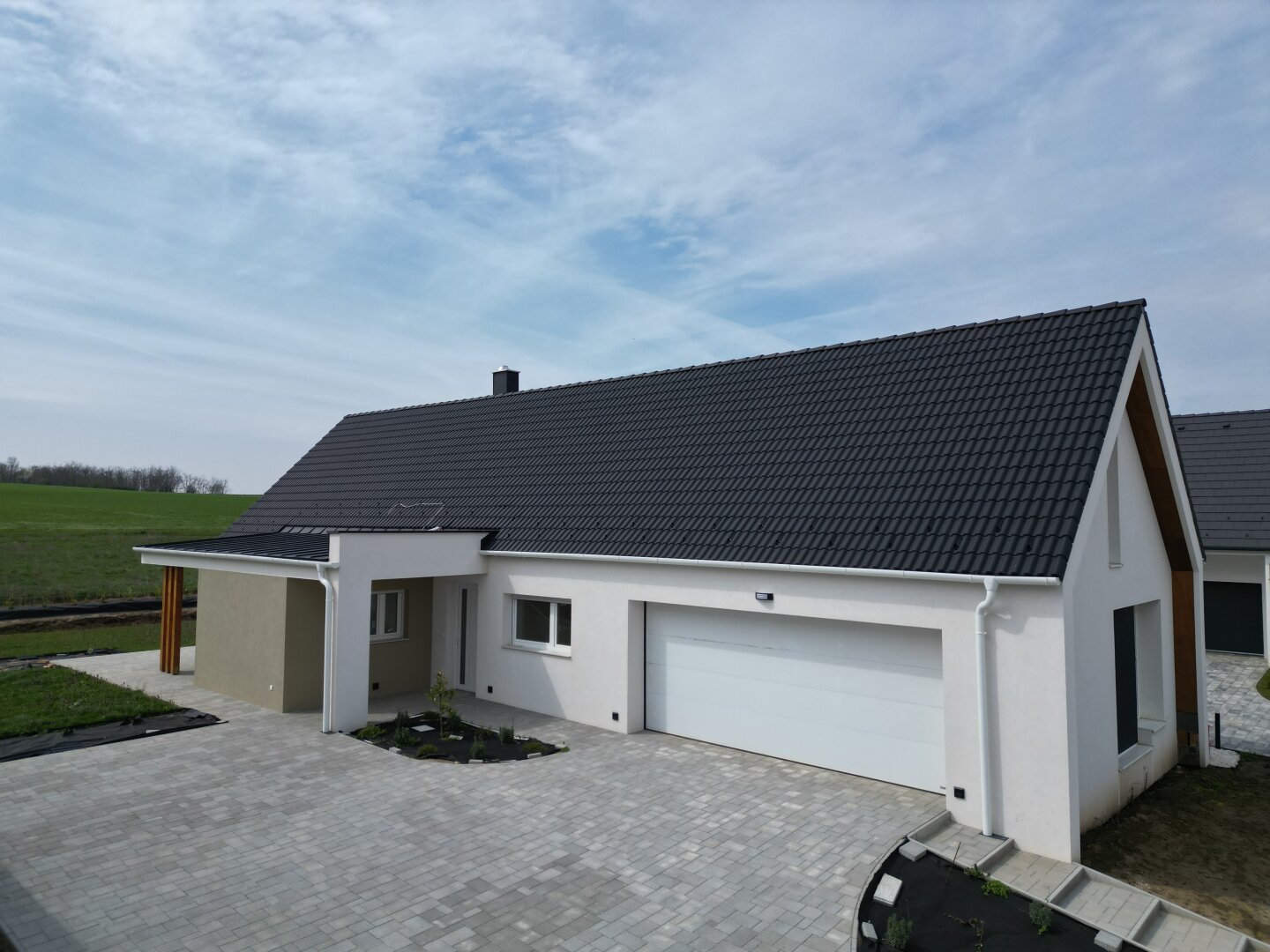 +++ Erstbezug ,,Bungalow,, auf sonnigem Grundstück, Nähe Fertöd in Fertöszeplak! +++