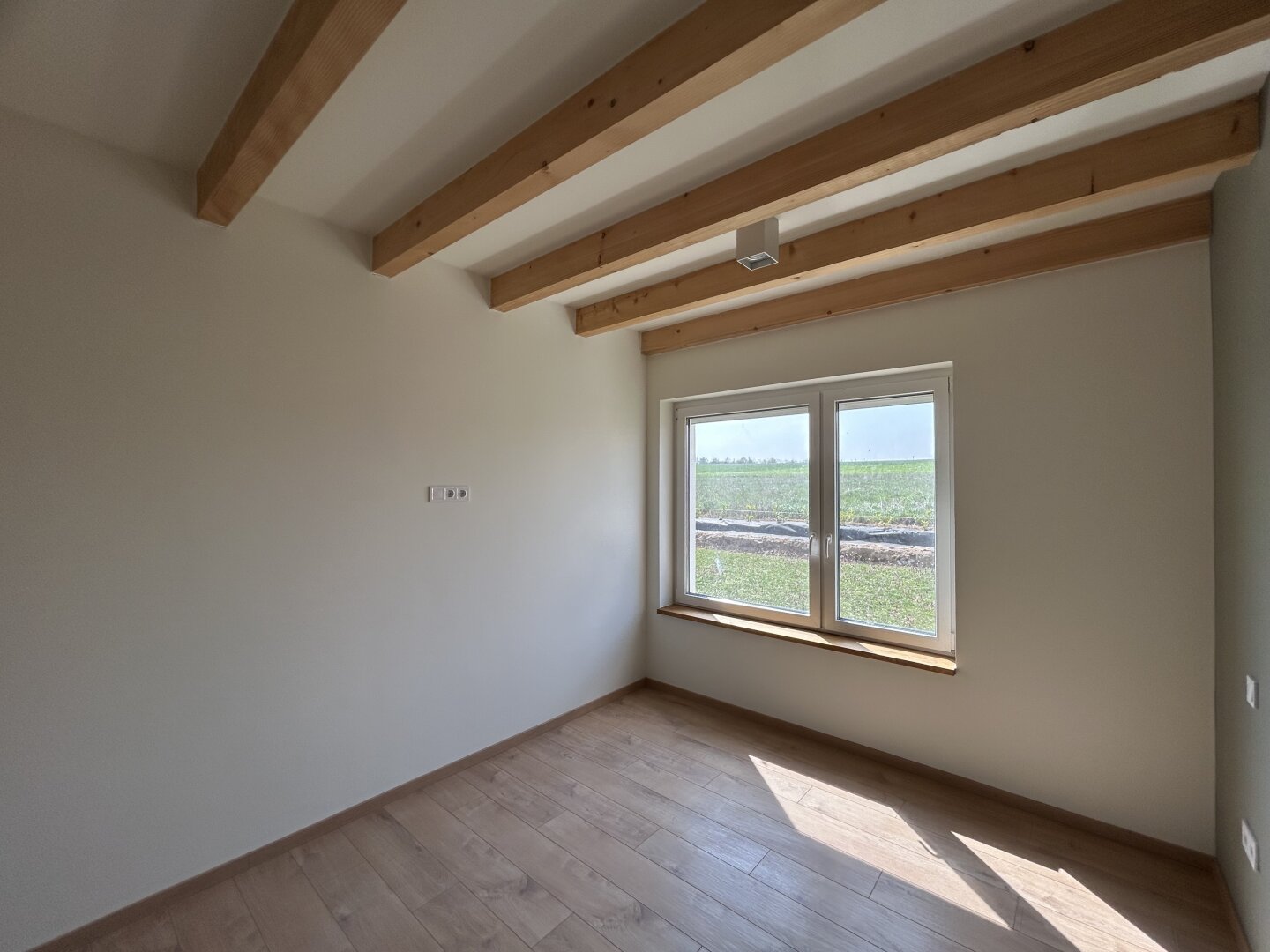 +++ Erstbezug ,,Bungalow,, auf sonnigem Grundstück, Nähe Fertöd in Fertöszeplak! +++