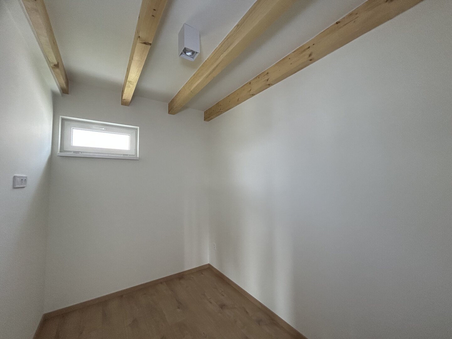 +++ Erstbezug ,,Bungalow,, auf sonnigem Grundstück, Nähe Fertöd in Fertöszeplak! +++