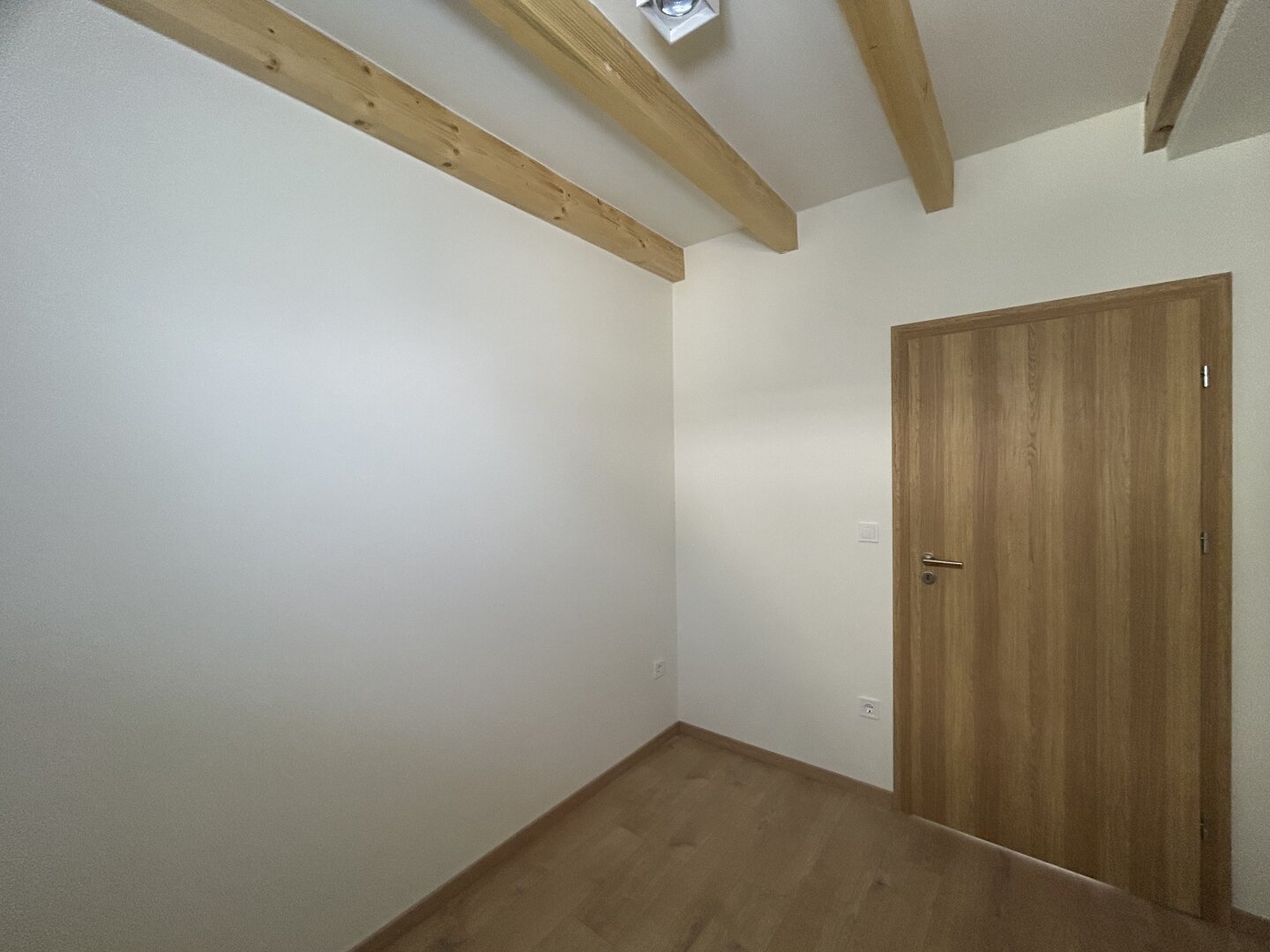 +++ Erstbezug ,,Bungalow,, auf sonnigem Grundstück, Nähe Fertöd in Fertöszeplak! +++