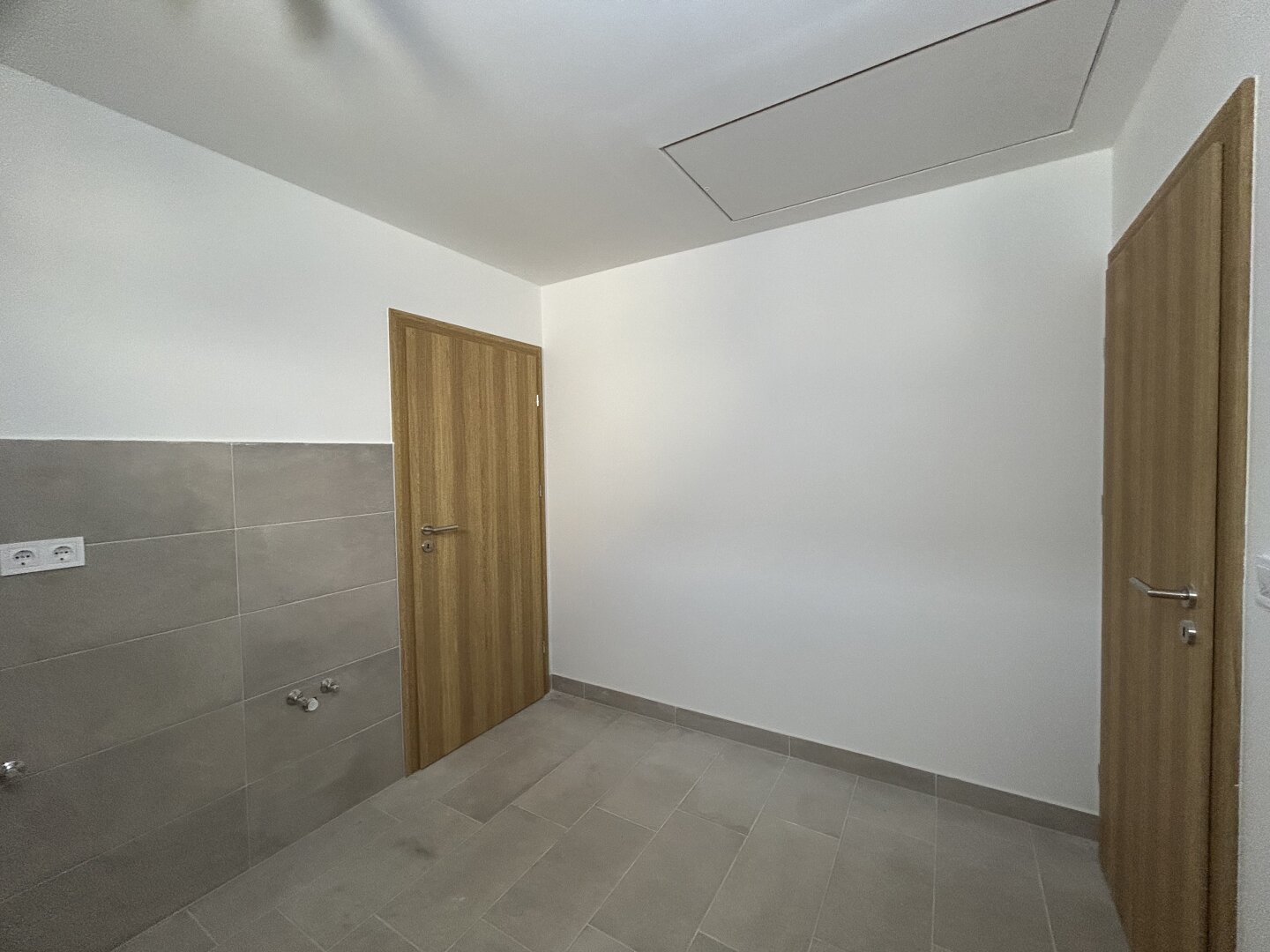 +++ Erstbezug ,,Bungalow,, auf sonnigem Grundstück, Nähe Fertöd in Fertöszeplak! +++