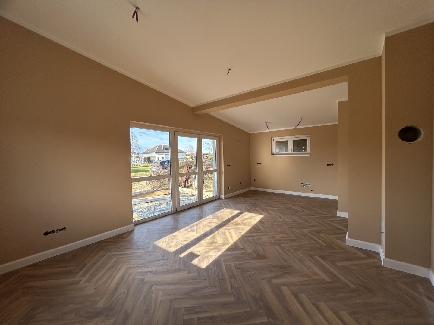 +++ERSTBEZUG++ Einfamilienhaus mit viel Liebe zum Detail,auf sonnigem Grundstück, am Ortsrand von Güssing! +++