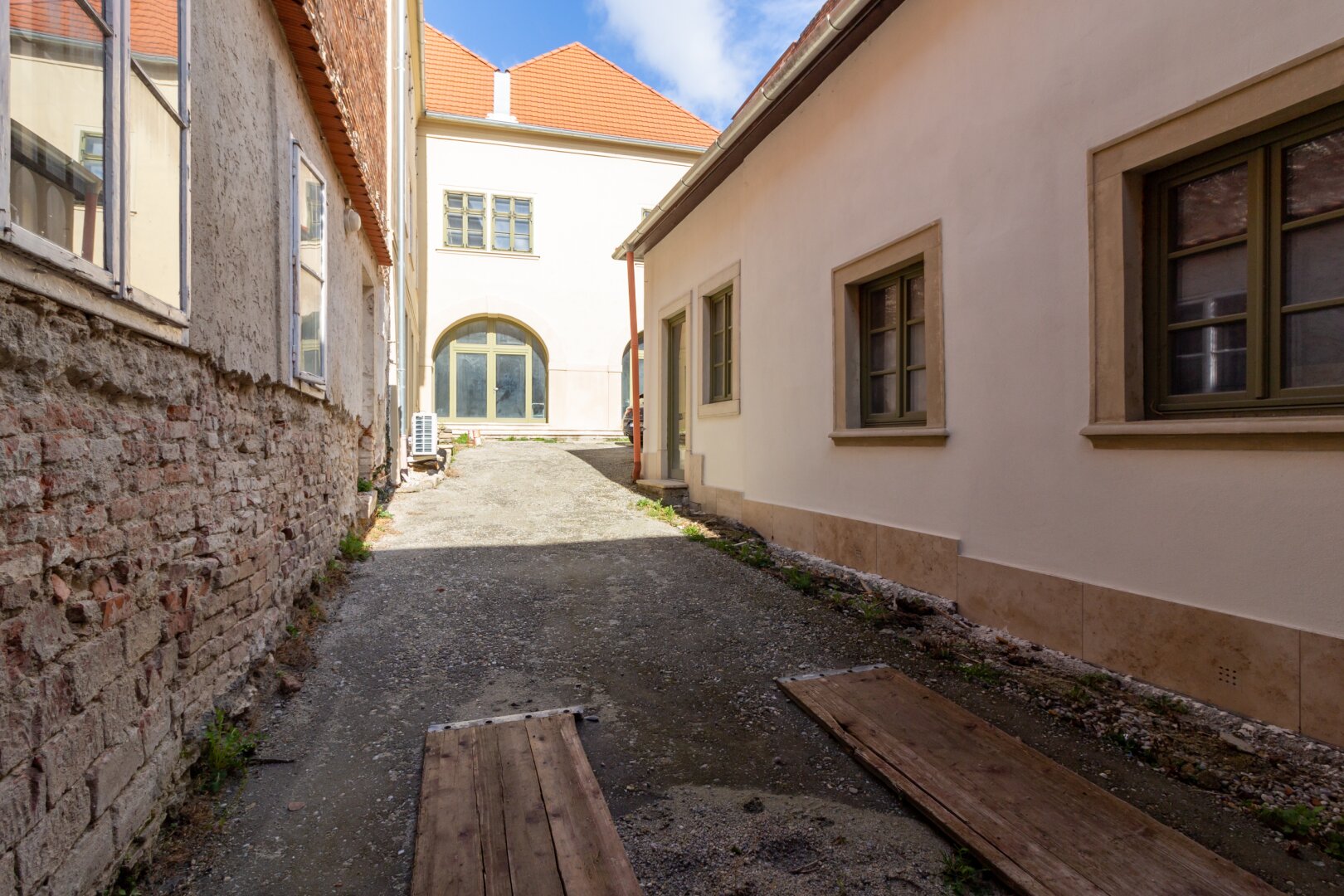 +++ Einzigartiger barocker Gebäudekomplex in Bestlage der Altstadt von SOPRON +++