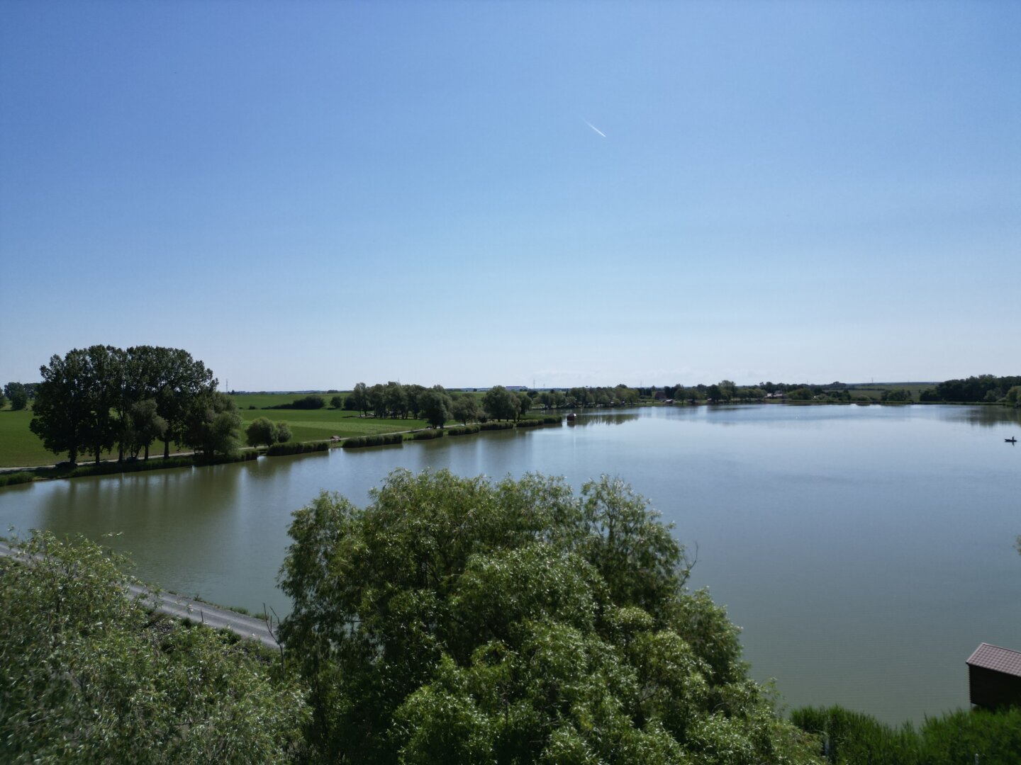 +++ Baugrundstück in bester Lage direkt am Bene-hegyi-See in Csepreg! ++