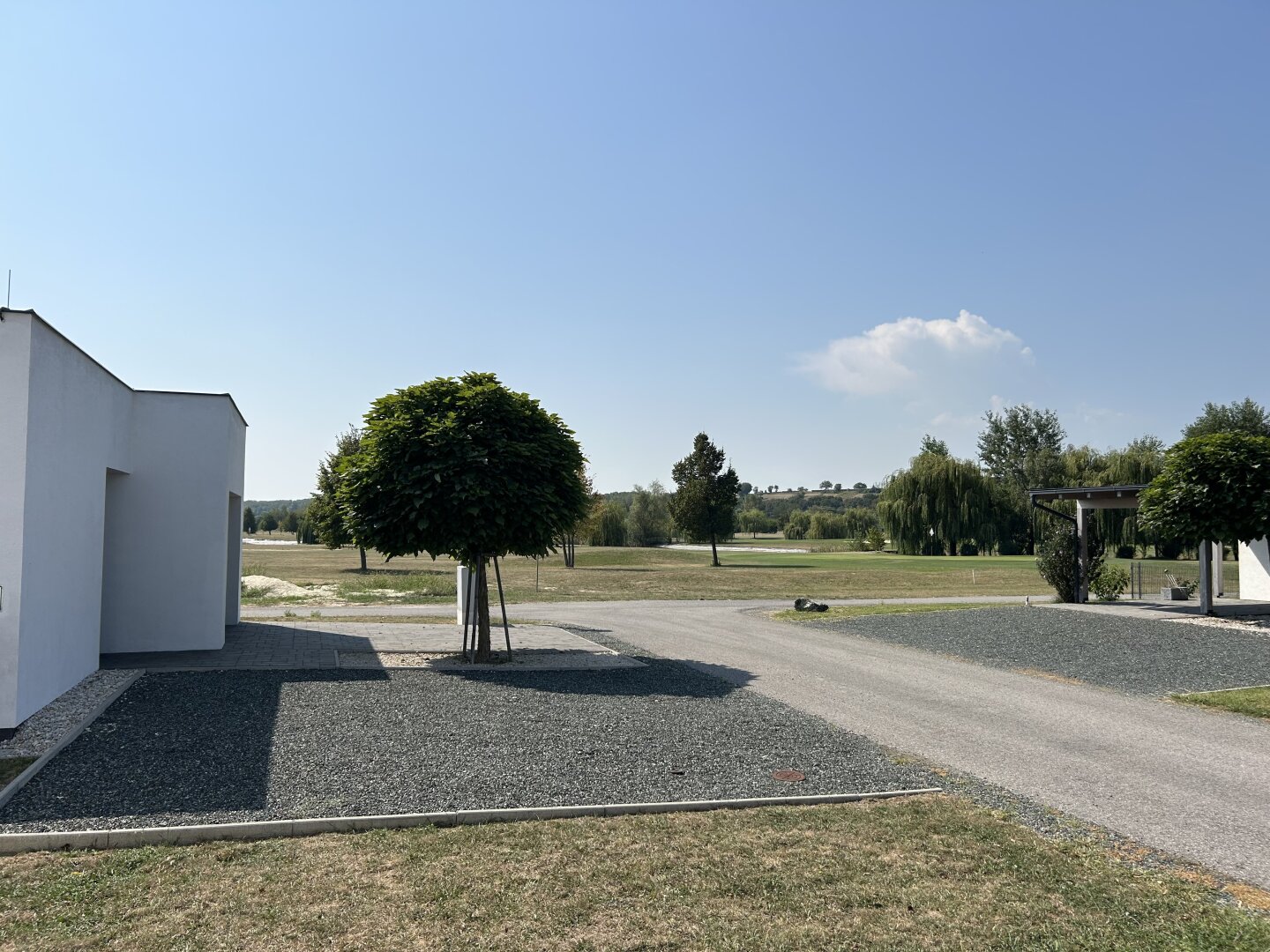 ++Wohnen wo andere Urlaub machen,das Chalet am Golfplatz unmittelbar neben der Therme Lutzmannsburg++