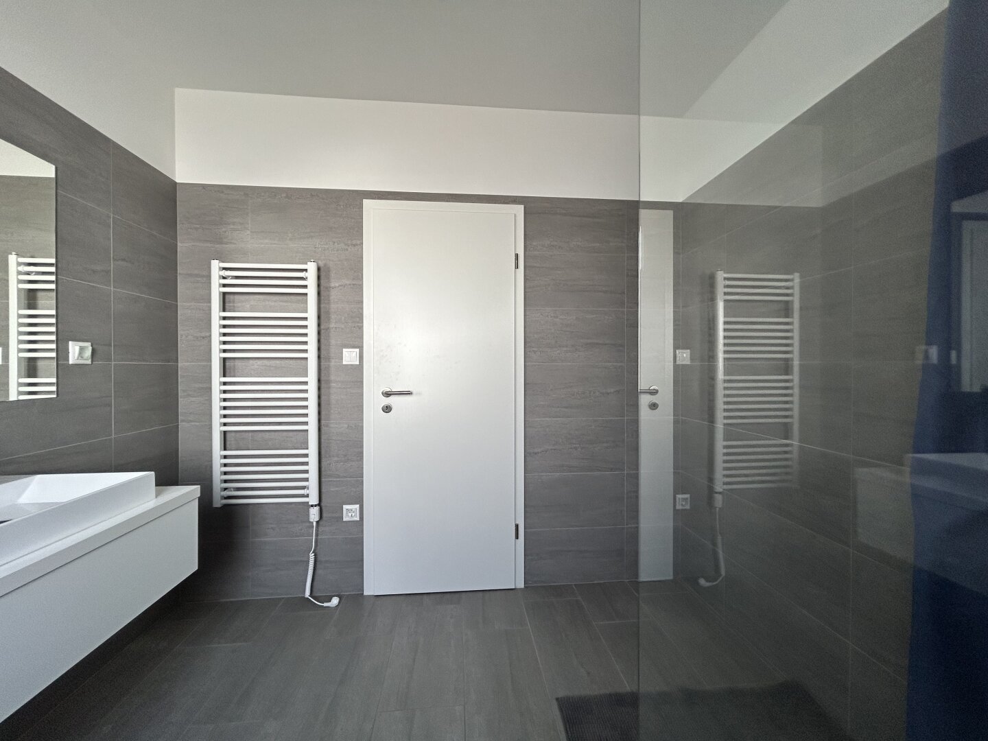 ++Wohnen wo andere Urlaub machen,das Chalet am Golfplatz unmittelbar neben der Therme Lutzmannsburg++