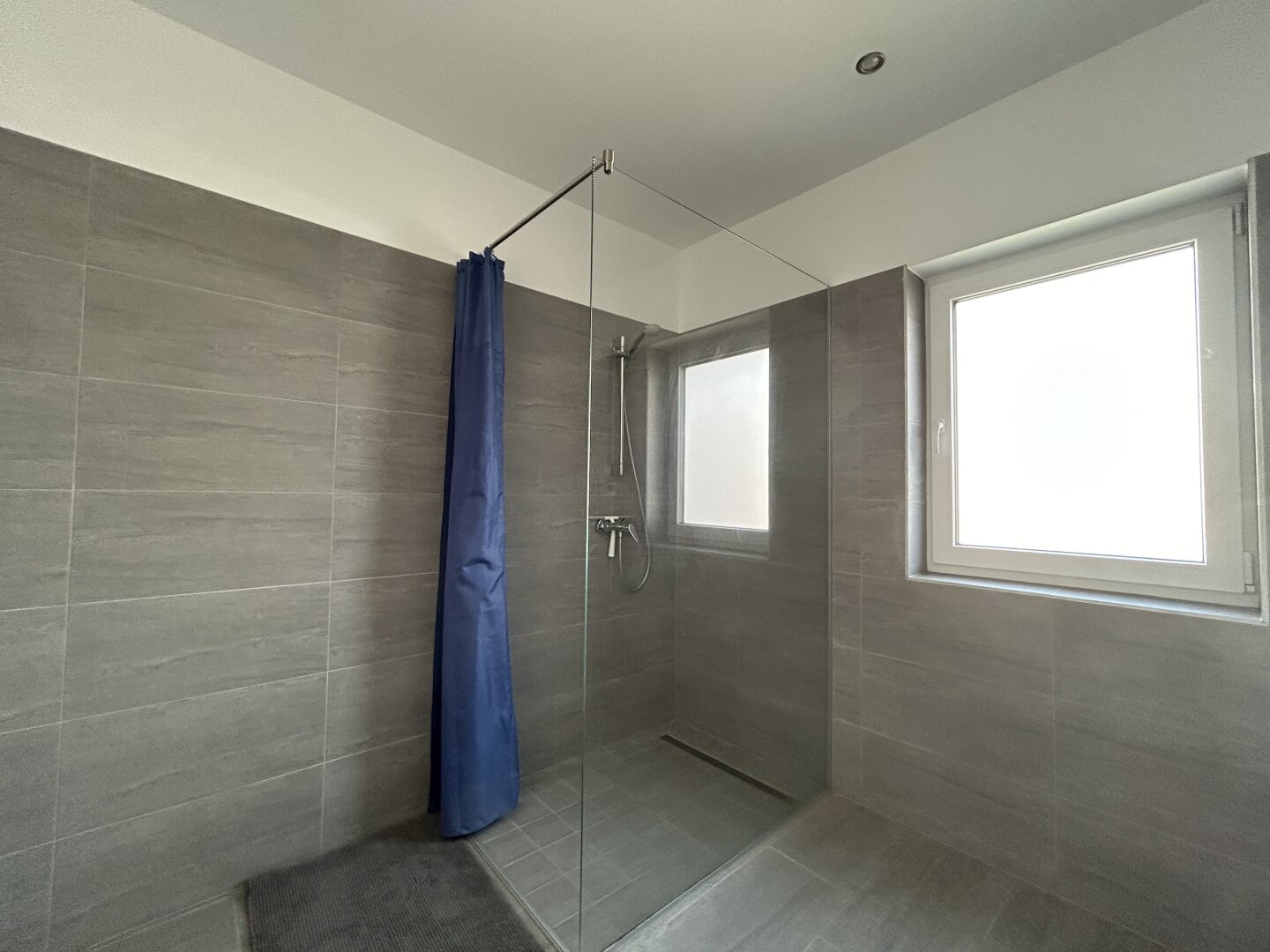 ++Wohnen wo andere Urlaub machen,das Chalet am Golfplatz unmittelbar neben der Therme Lutzmannsburg++