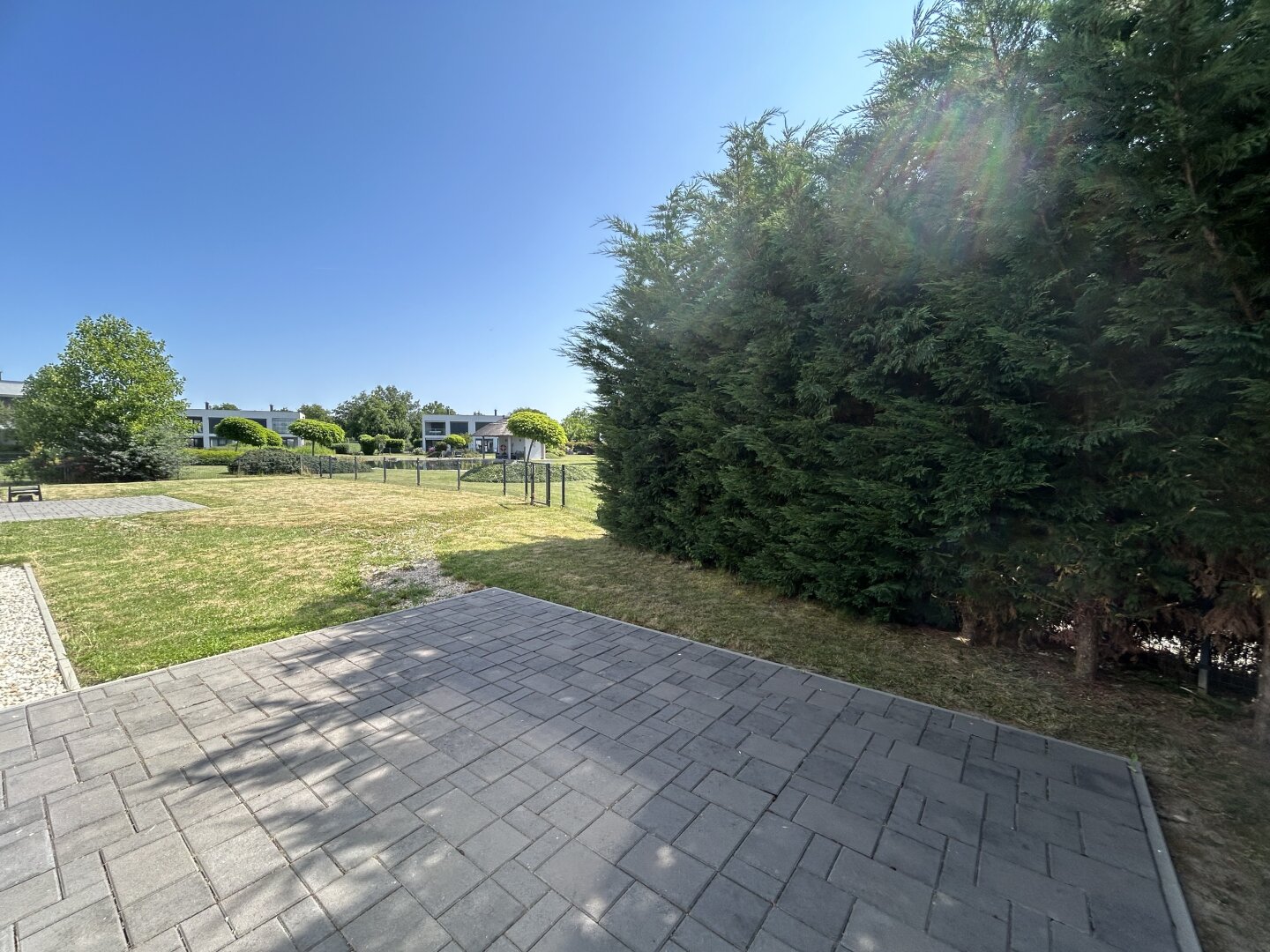 ++Wohnen wo andere Urlaub machen,das Chalet am Golfplatz unmittelbar neben der Therme Lutzmannsburg++