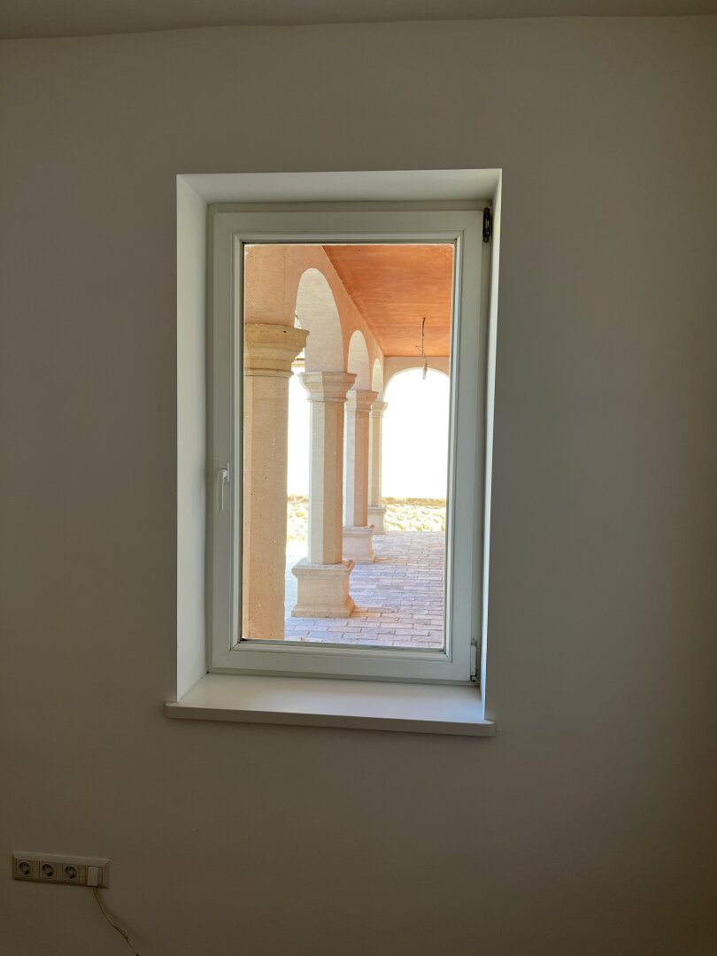 +++Traumhaus mit ländlicher Eleganz – ein geschmackvoll gestaltetes Einfamilienhaus im Herrenhausstil im Herzen von Lövő!+++