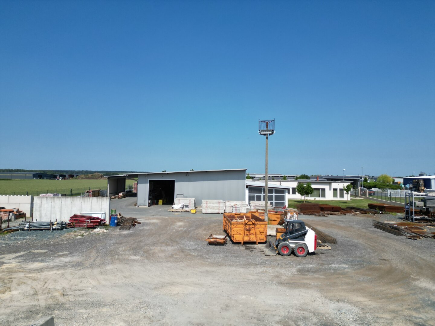 +NEU+ Einzigartiges GEWERBEOBJEKT mit vielseitigen NUTZUNGSMÖGLICHKEITEN und großem BETRIEBSGRUNDSTÜCK in DEUTSCHKREUTZ +