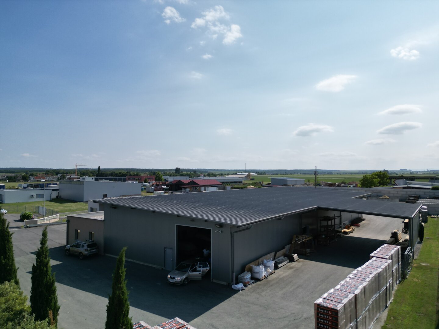 +NEU+ Einzigartiges GEWERBEOBJEKT mit vielseitigen NUTZUNGSMÖGLICHKEITEN und großem BETRIEBSGRUNDSTÜCK in DEUTSCHKREUTZ +