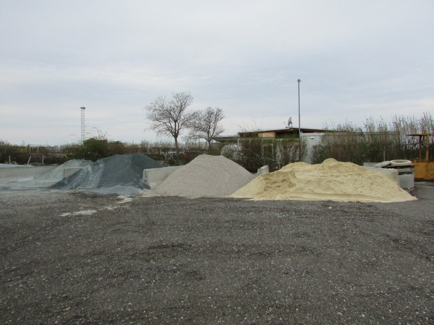 +NEU+ Einzigartiges GEWERBEOBJEKT mit vielseitigen NUTZUNGSMÖGLICHKEITEN und großem BETRIEBSGRUNDSTÜCK in DEUTSCHKREUTZ +