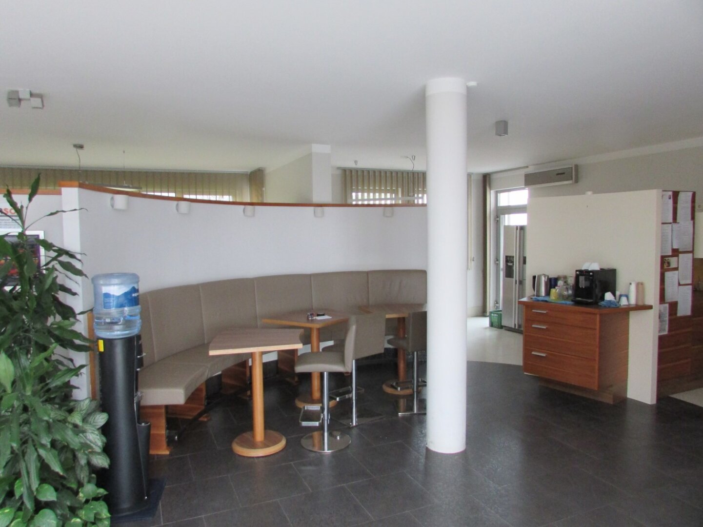 +NEU+ Einzigartiges GEWERBEOBJEKT mit vielseitigen NUTZUNGSMÖGLICHKEITEN und großem BETRIEBSGRUNDSTÜCK in DEUTSCHKREUTZ +