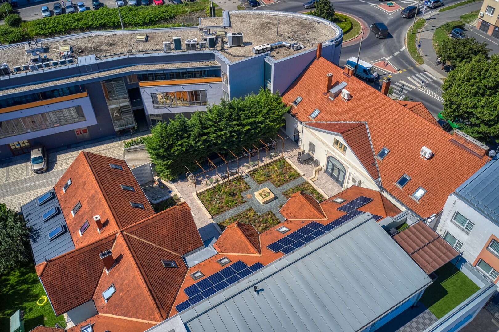 +++ Historischer Immobilienkomplex im Herzen von Sopron mit vielseitigem Entwicklungspotenzial +++