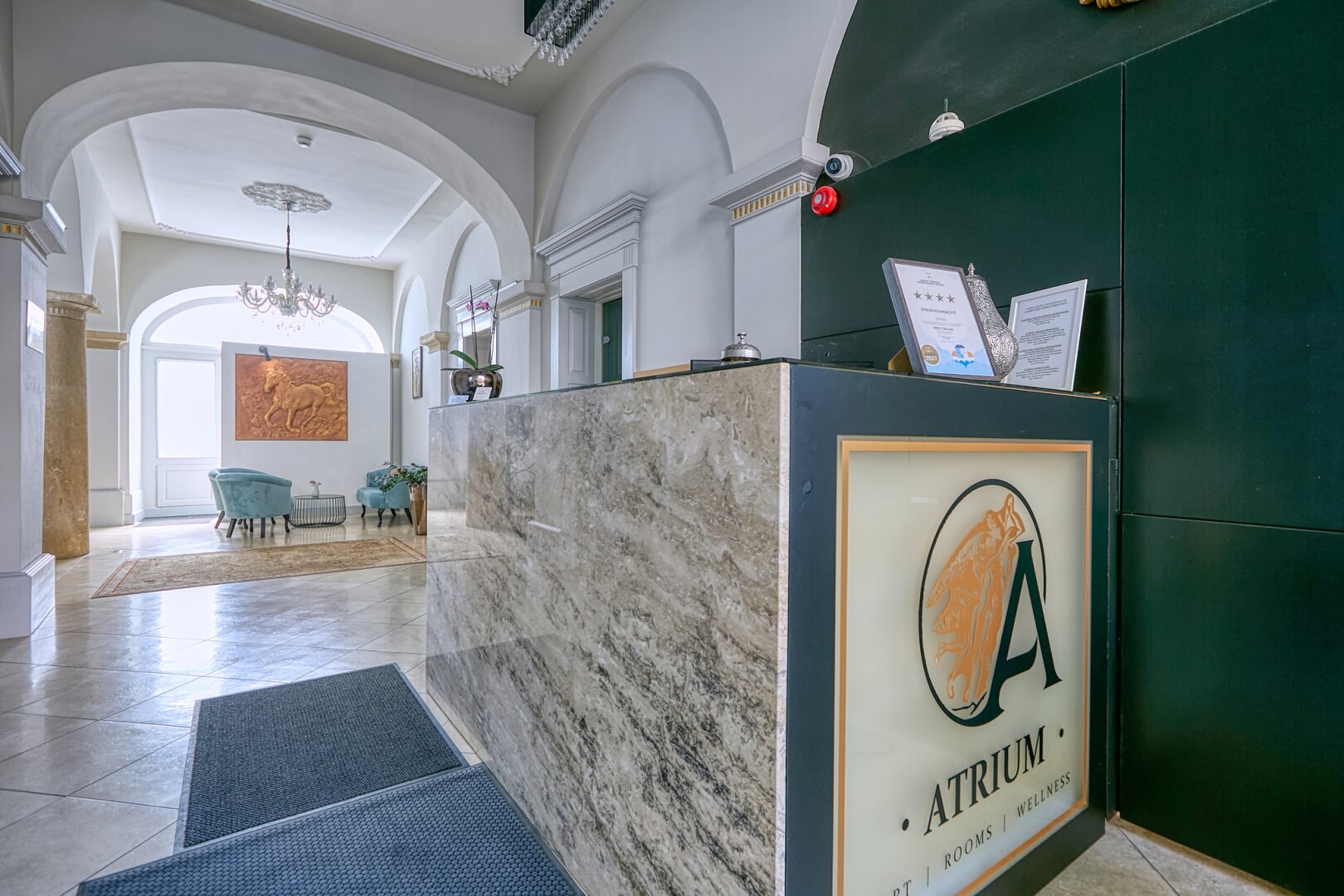 +++ Historischer Immobilienkomplex im Herzen von Sopron mit vielseitigem Entwicklungspotenzial +++