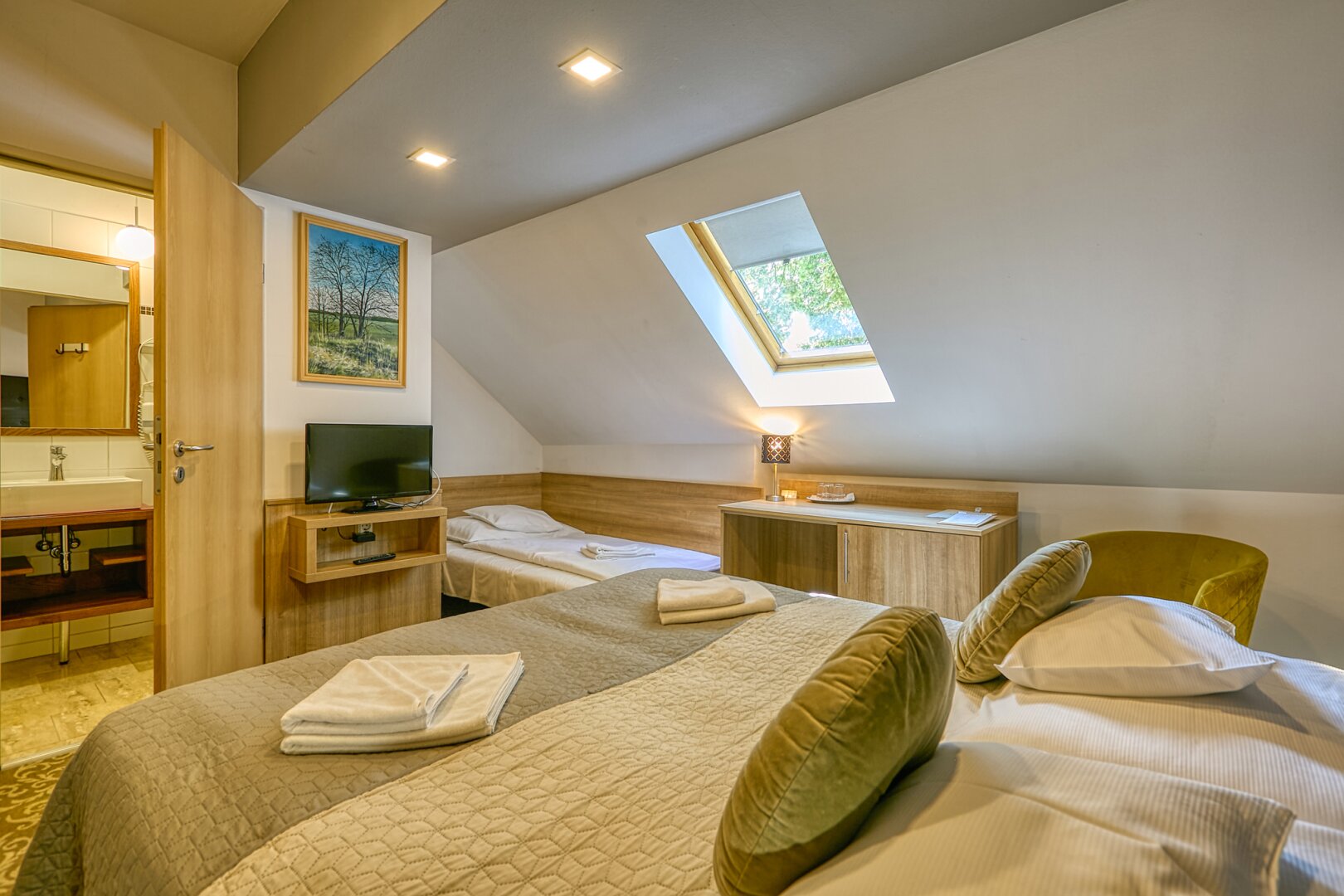 +++ Historischer Immobilienkomplex im Herzen von Sopron mit vielseitigem Entwicklungspotenzial +++