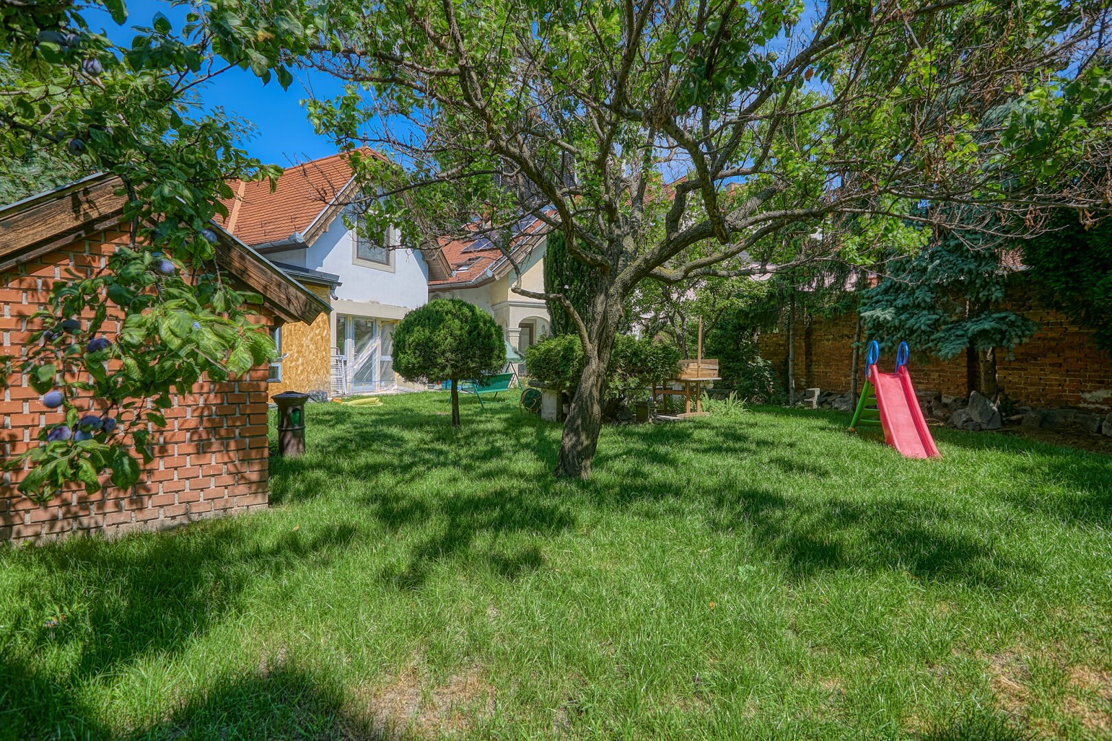 +++ Historischer Immobilienkomplex im Herzen von Sopron mit vielseitigem Entwicklungspotenzial +++