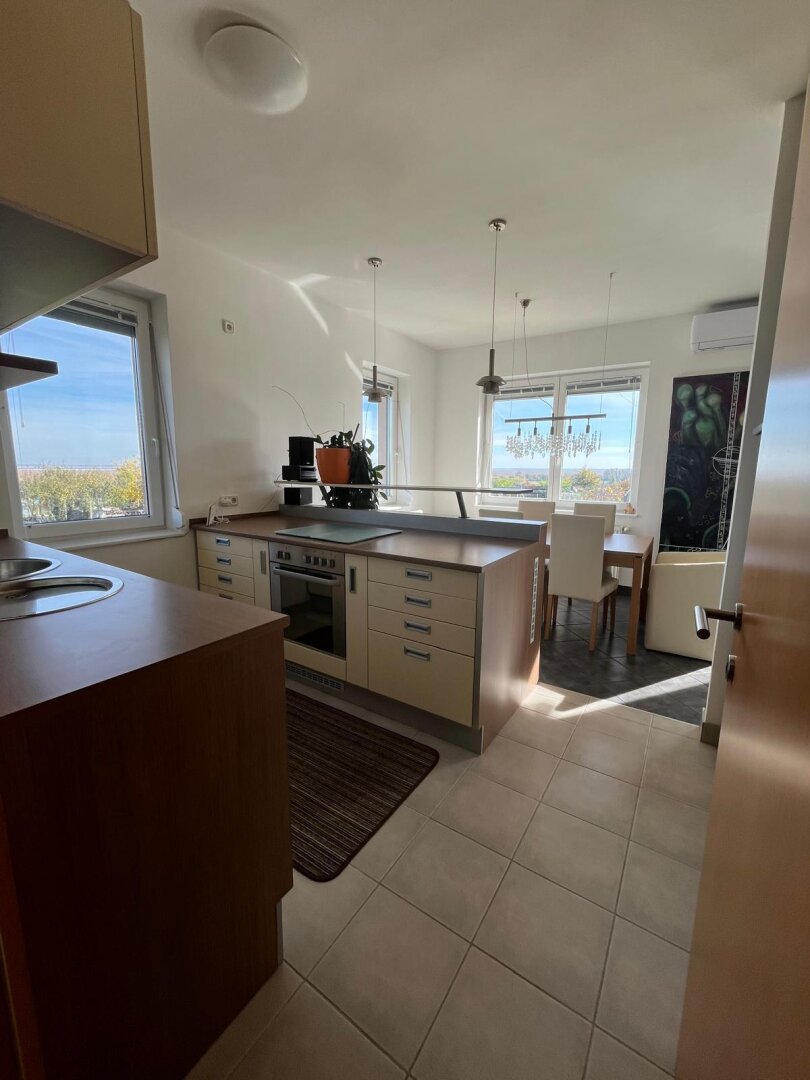 +++ Charmantes Einfamilienhaus in Fertőrákos – mit traumhaftem Garten, Seeblick und Yachthafen-Nähe +++