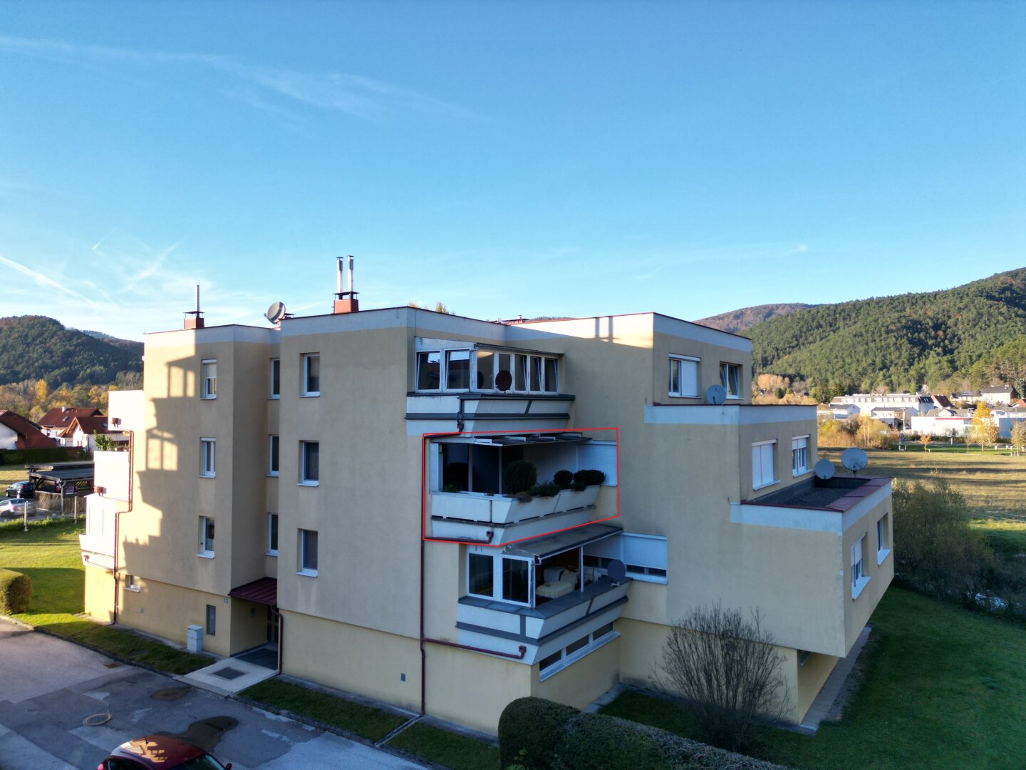 +++Charmante Eigentumswohnung mit Balkon, Grünblick und Garagenplatz in Neusiedl bei Pernitz+++