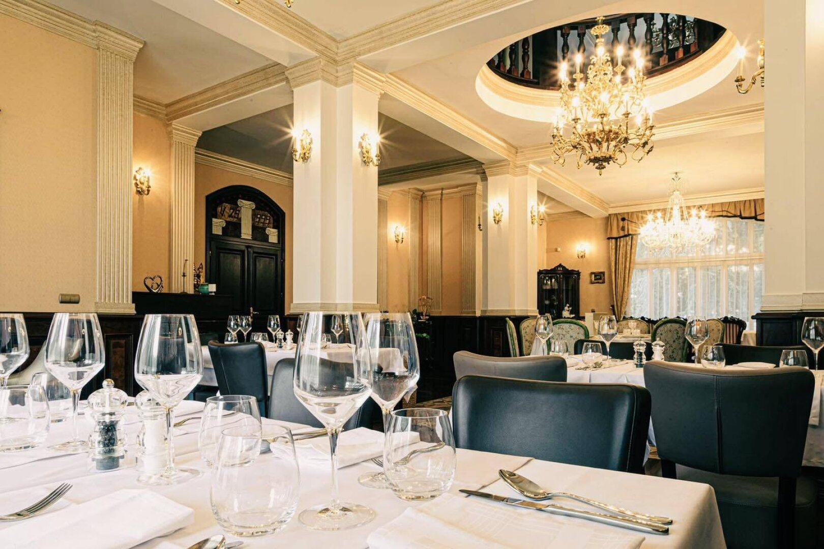 +++ Exklusive Villa im Herzen von Szombathely – Ruheoase auf rund 5300 m² +++