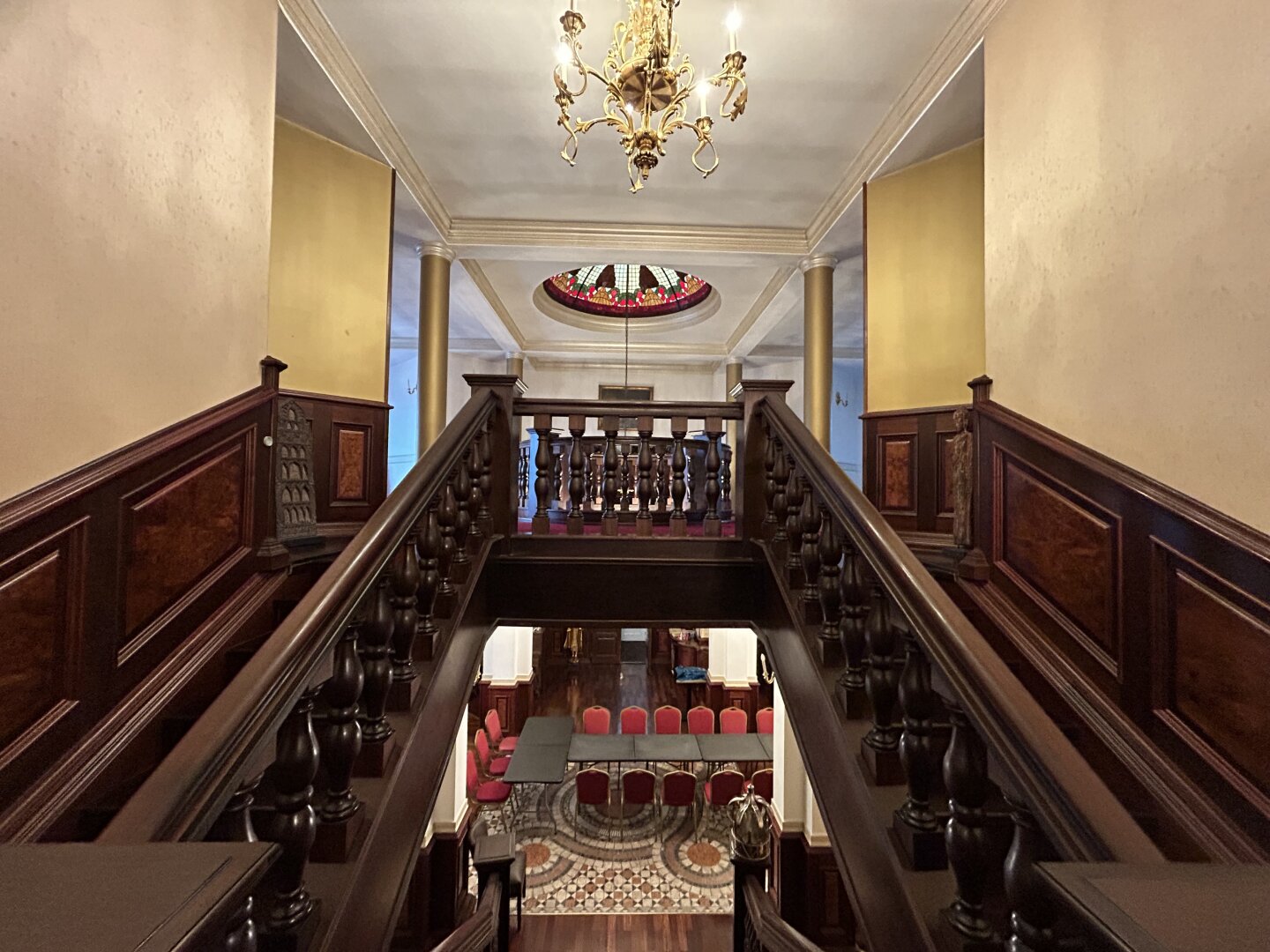 +++ Exklusive Villa im Herzen von Szombathely – Ruheoase auf rund 5300 m² +++