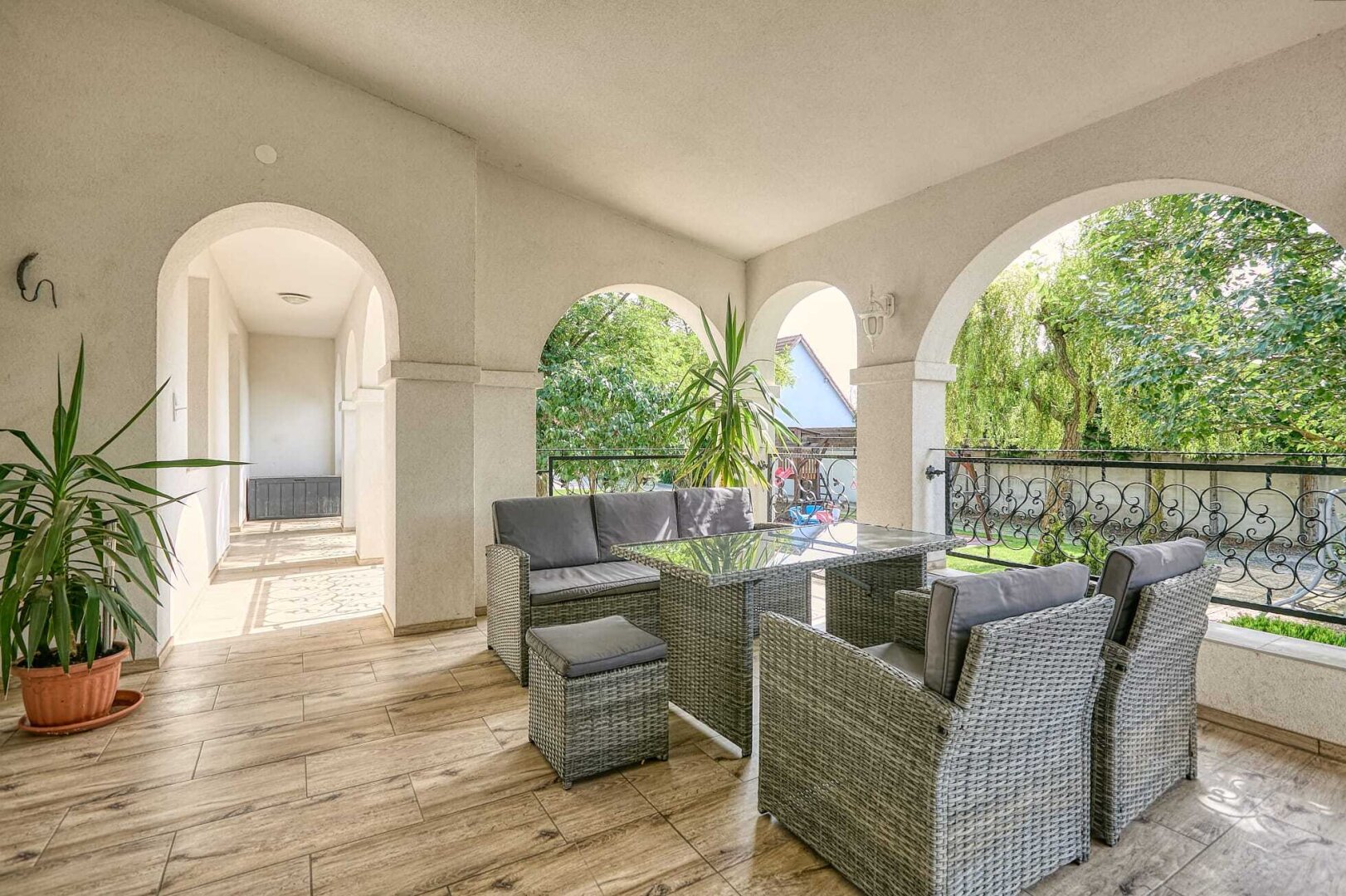 +++ Modernes Einfamilienhaus in Fertőszéplak – Wellness, Wein & Wohnkultur auf höchstem Niveau +++