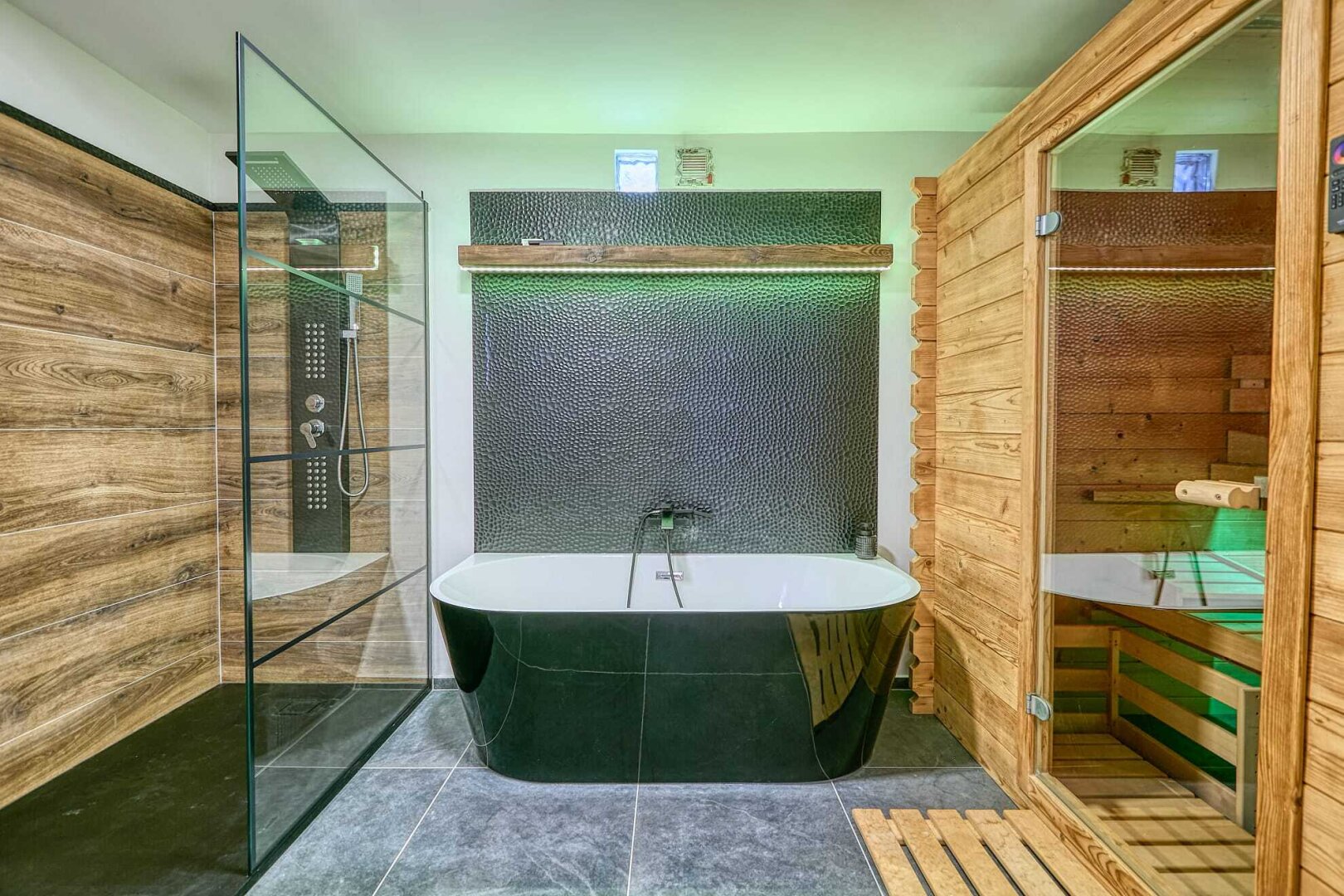 +++ Modernes Einfamilienhaus in Fertőszéplak – Wellness, Wein & Wohnkultur auf höchstem Niveau +++