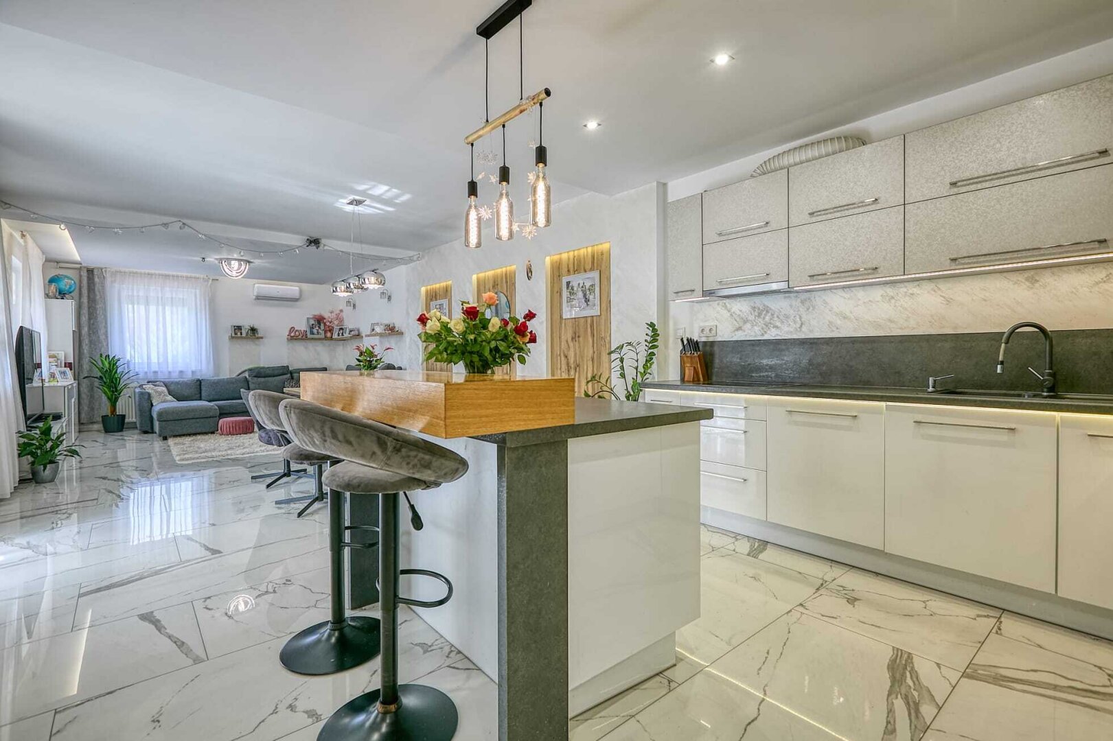 +++ Modernes Einfamilienhaus in Fertőszéplak – Wellness, Wein & Wohnkultur auf höchstem Niveau +++