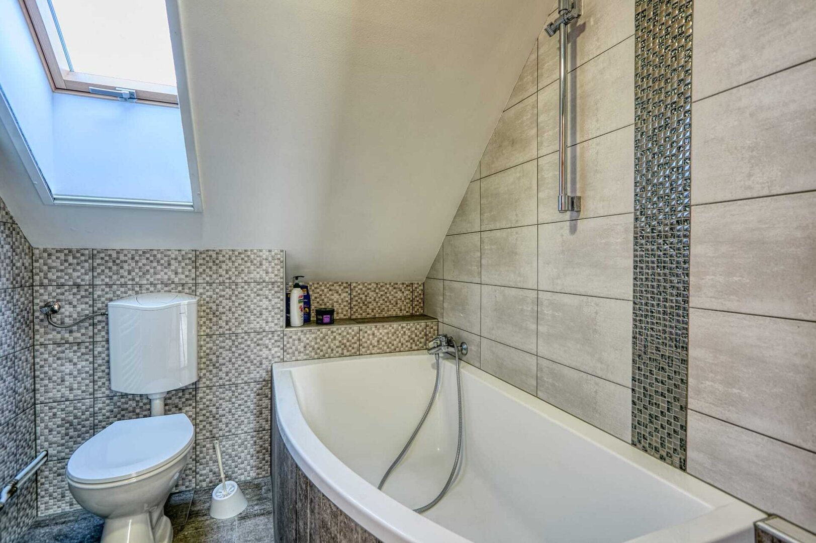 +++ Modernes Einfamilienhaus in Fertőszéplak – Wellness, Wein & Wohnkultur auf höchstem Niveau +++