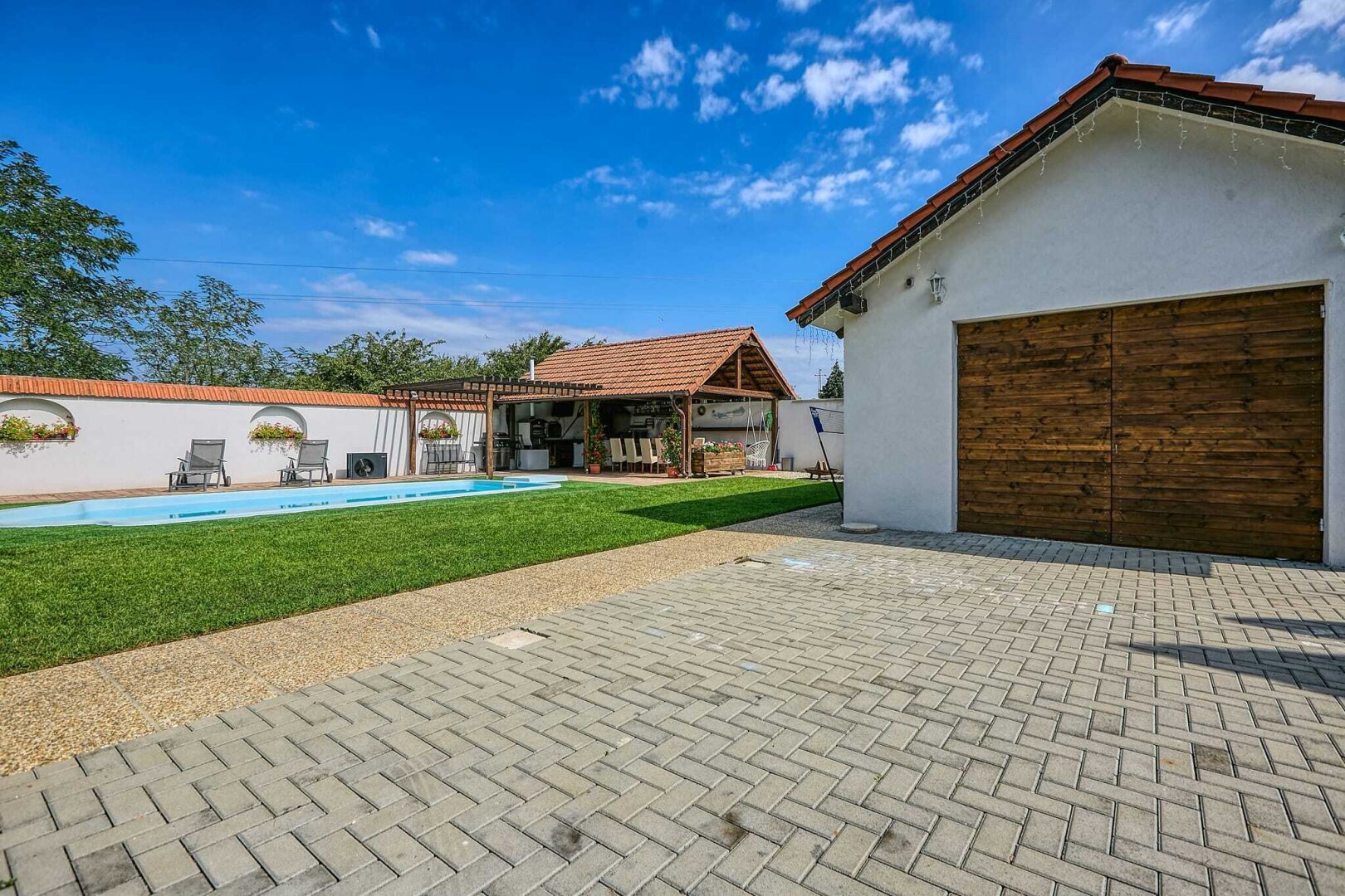 +++ Modernes Einfamilienhaus in Fertőszéplak – Wellness, Wein & Wohnkultur auf höchstem Niveau +++