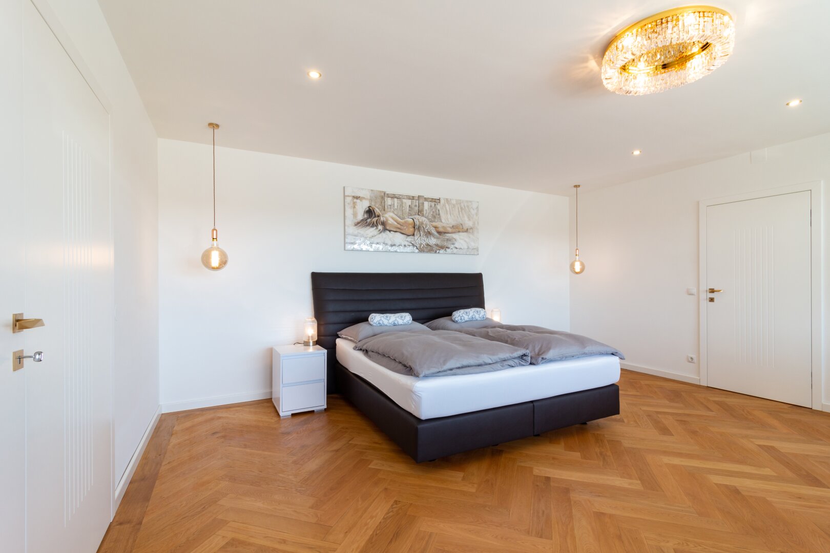 +PHÄNOMENALE Villa mit traumhaftem Panorama, Klima, Pool, Sauna, Designermöbel, direkt in Oberpullendorf anzumieten!