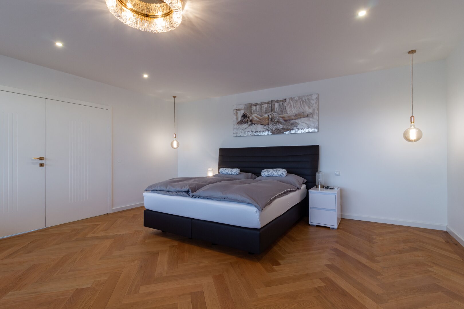 +PHÄNOMENALE Villa mit traumhaftem Panorama, Klima, Pool, Sauna, Designermöbel, direkt in Oberpullendorf anzumieten!