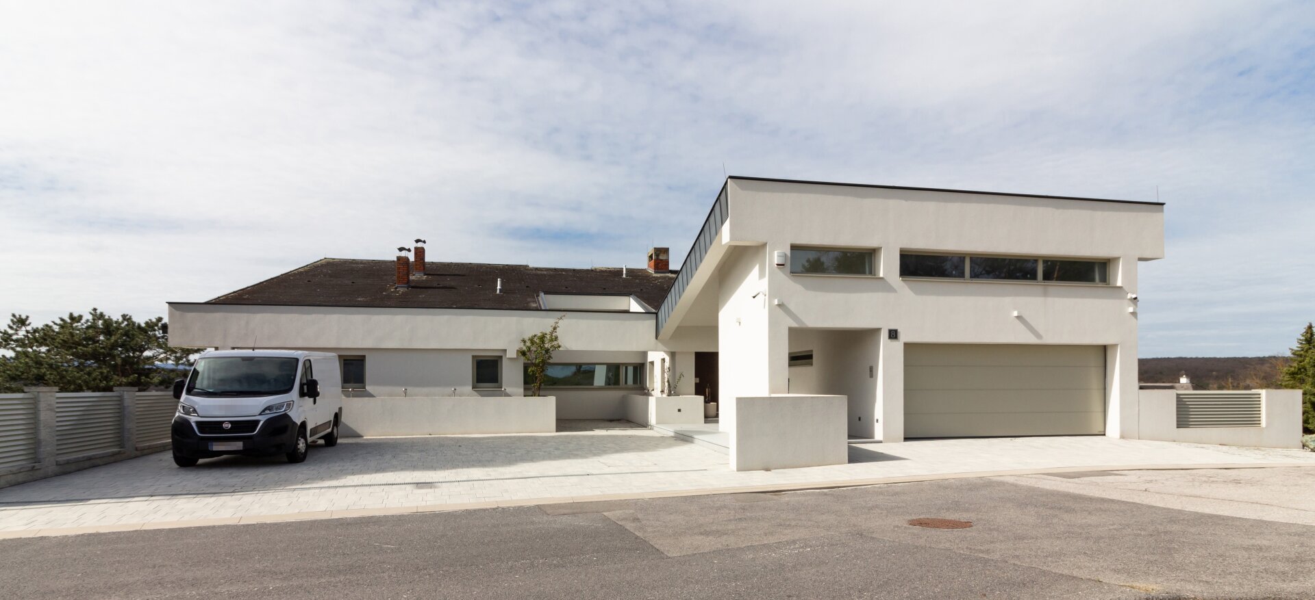 +PHÄNOMENALE Villa mit traumhaftem Panorama, Klima, Pool, Sauna, Designermöbel, direkt in Oberpullendorf zu kaufen!