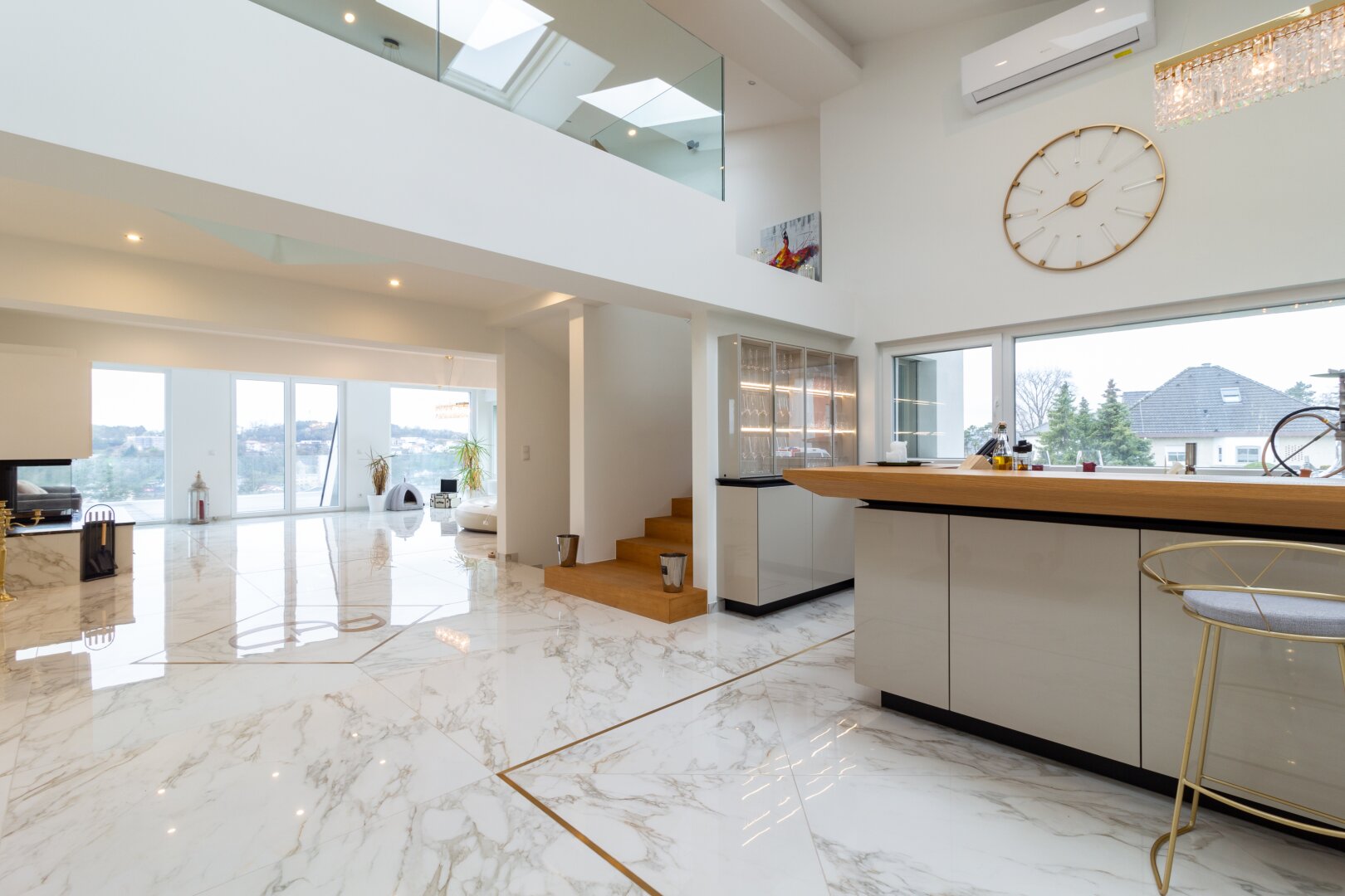 +PHÄNOMENALE Villa mit traumhaftem Panorama, Klima, Pool, Sauna, Designermöbel, direkt in Oberpullendorf zu kaufen!