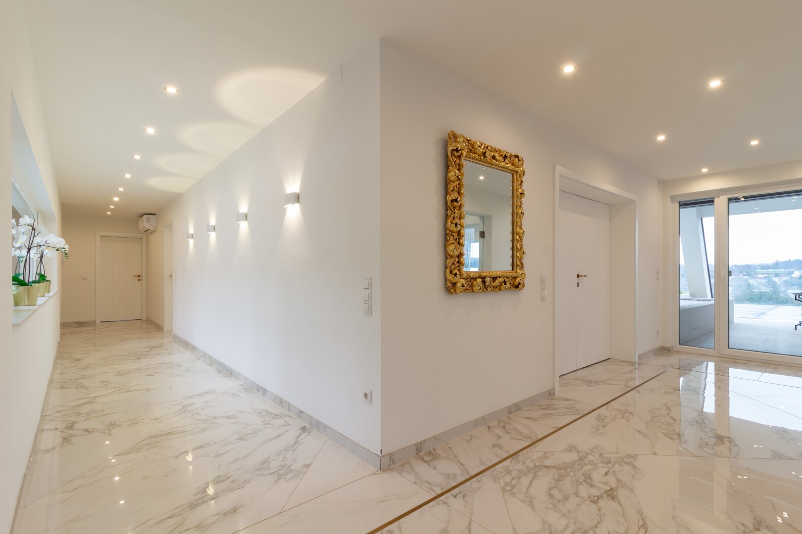 +PHÄNOMENALE Villa mit traumhaftem Panorama, Klima, Pool, Sauna, Designermöbel, direkt in Oberpullendorf zu kaufen!