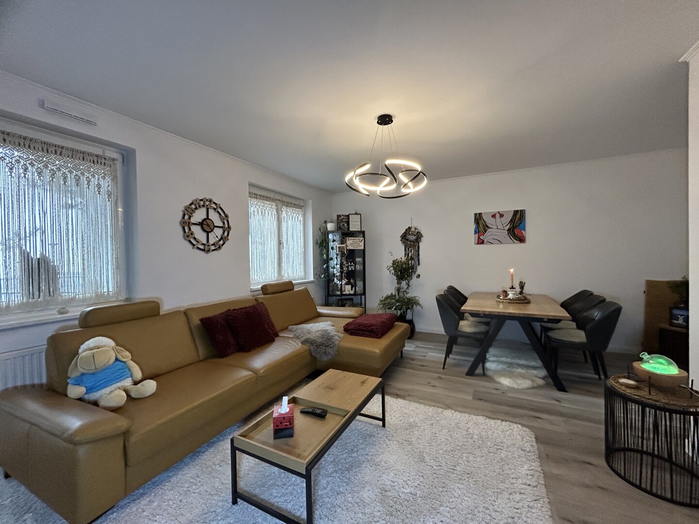 Sanierte Genossenschaftswohnung, in sehr guter Lage, in Oberpullendorf zu übernehmen! Parkplatz, Loggia, & neuer Küche!