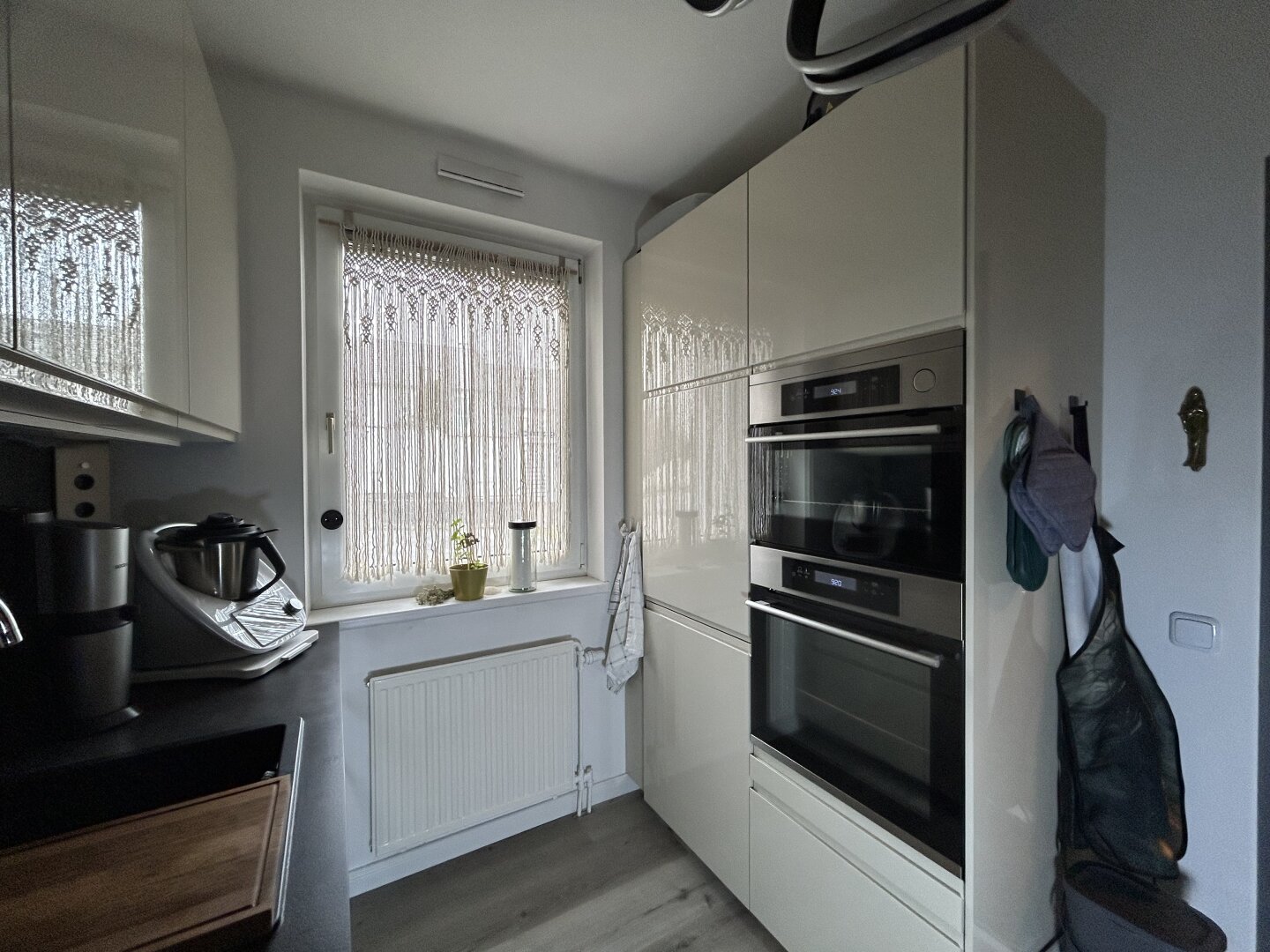 Sanierte Genossenschaftswohnung, in sehr guter Lage, in Oberpullendorf zu übernehmen! Parkplatz, Loggia, & neuer Küche!