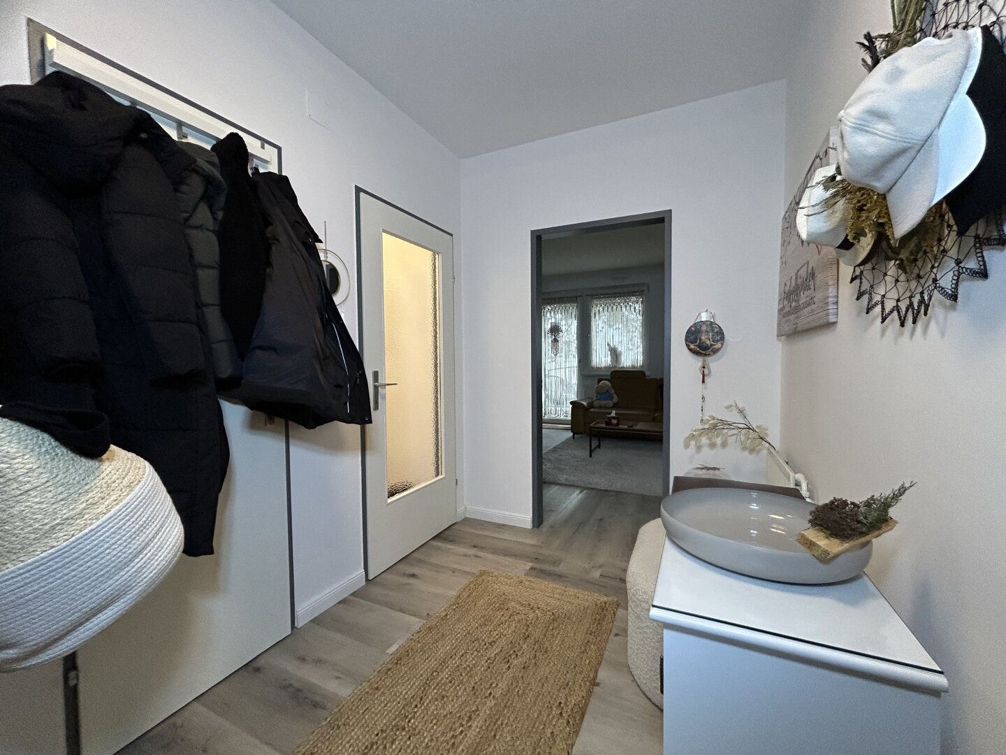 Sanierte Genossenschaftswohnung, in sehr guter Lage, in Oberpullendorf zu übernehmen! Parkplatz, Loggia, & neuer Küche!