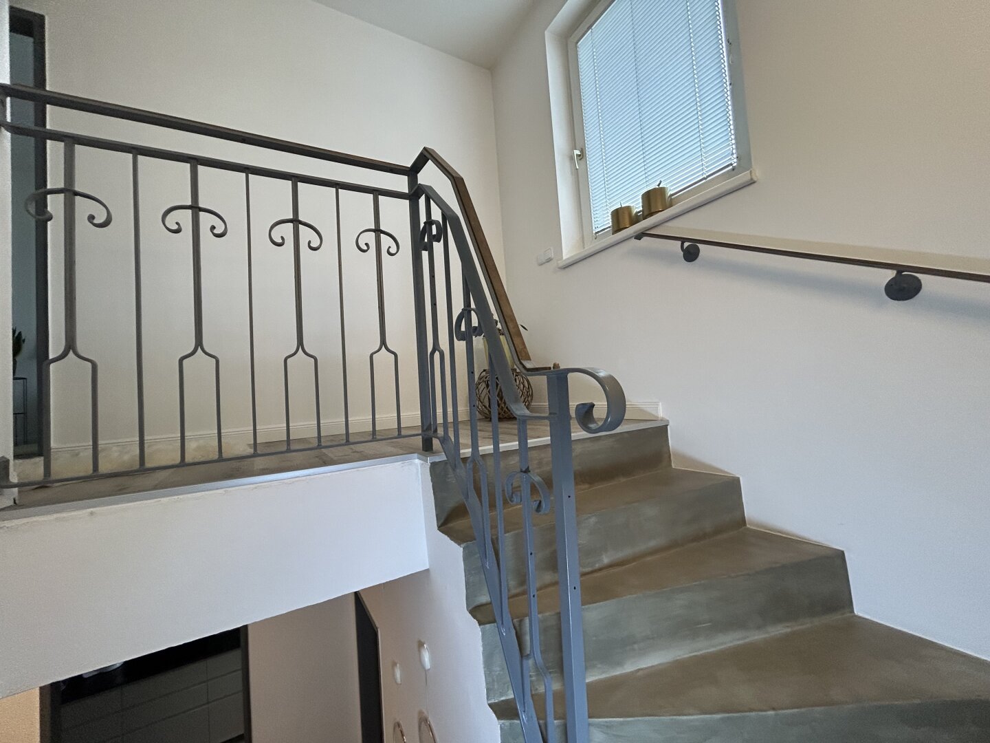 Sanierte Genossenschaftswohnung, in sehr guter Lage, in Oberpullendorf zu übernehmen! Parkplatz, Loggia, & neuer Küche!